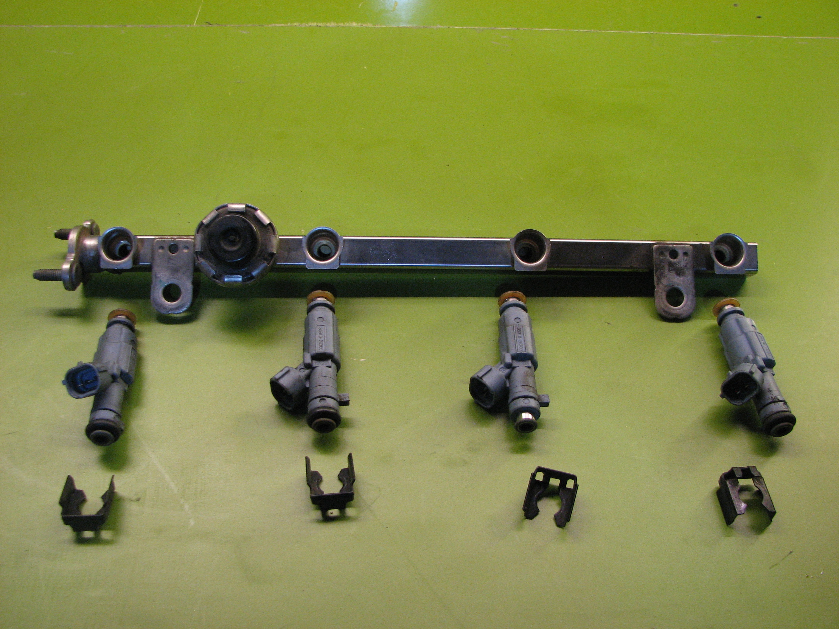 ریل سوخت با انژکتور توسان(2)