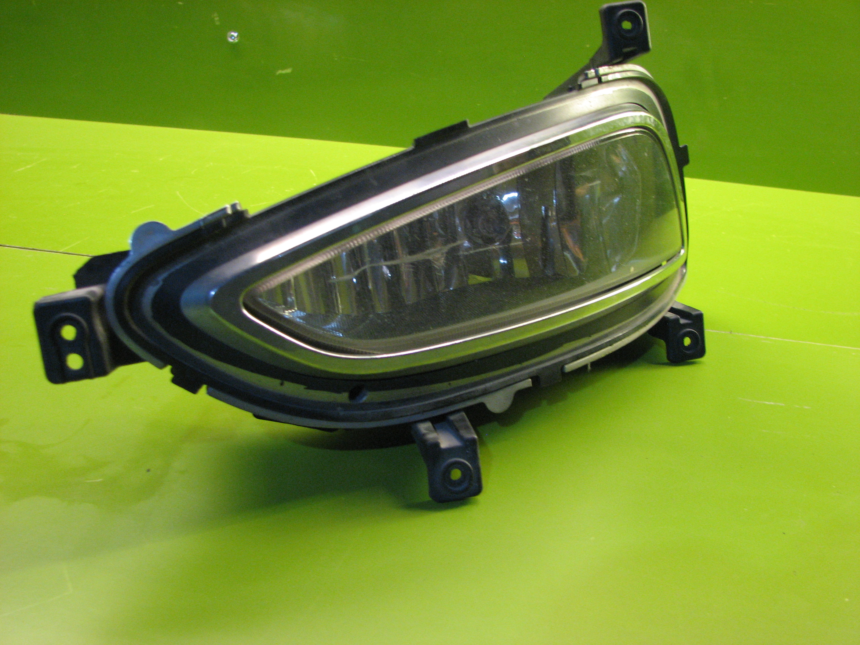 چراغ مه شکن جپ آزرا