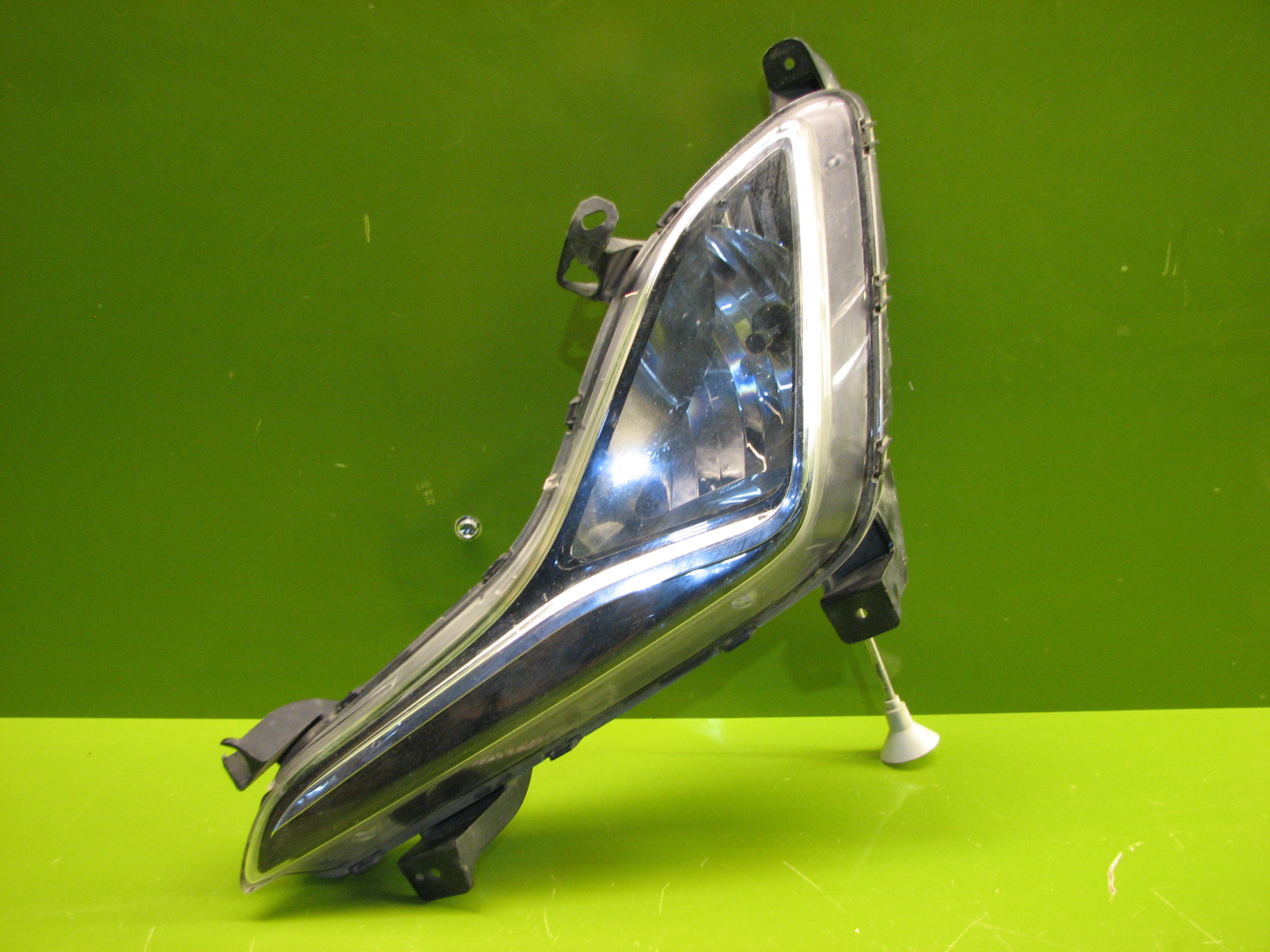 چراغ مه شکن چپ النترا