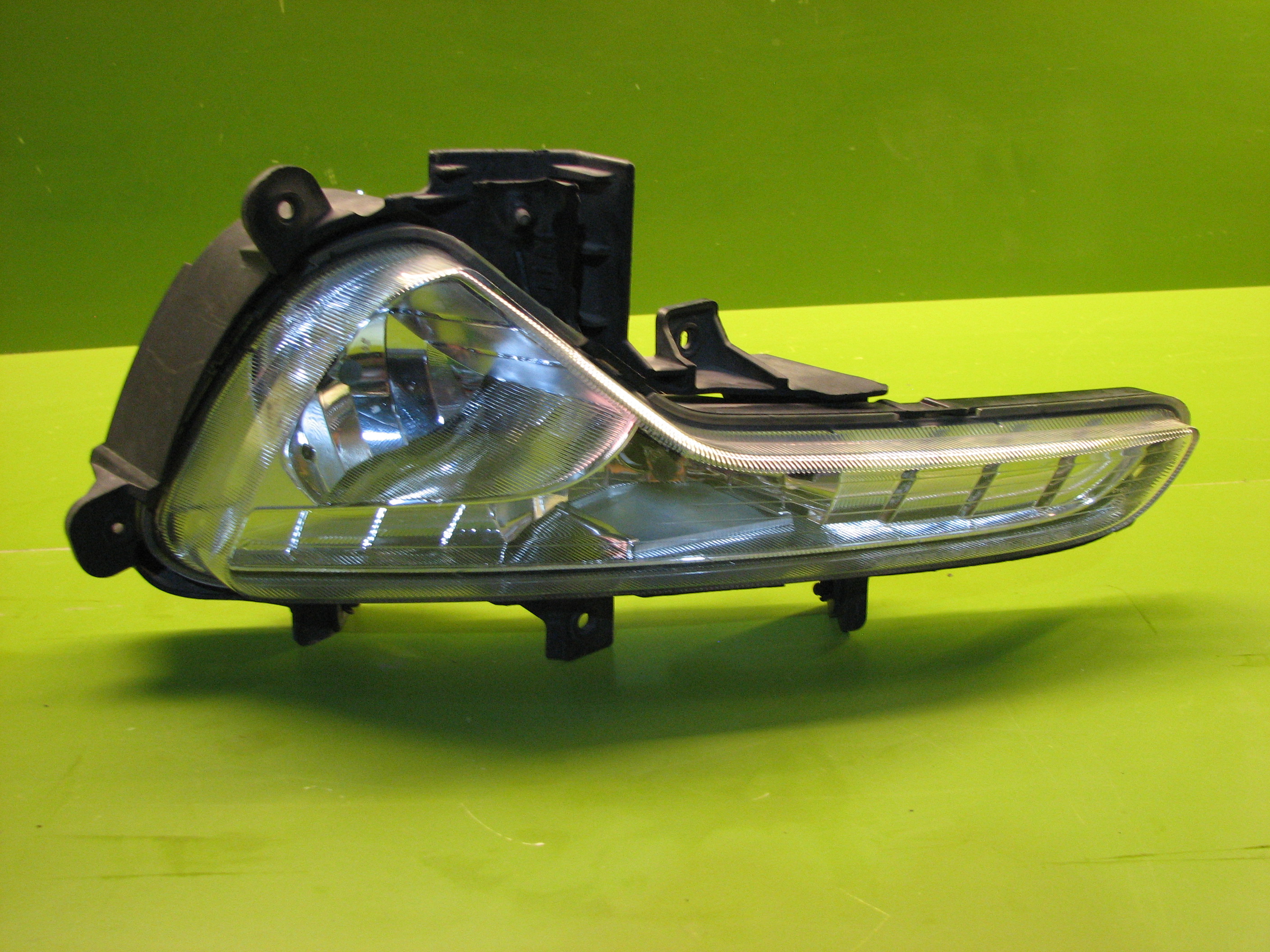 چراغ مه شکن چپ اسپورتیج