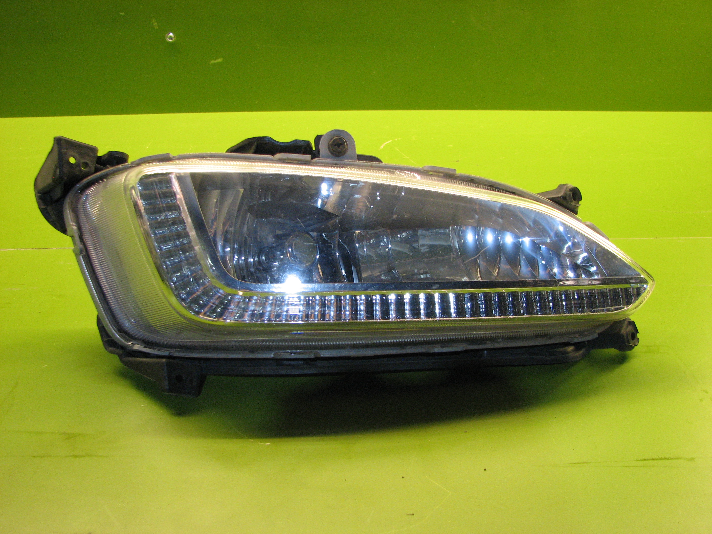 چراغ مه شکن راست سانتافه(2)