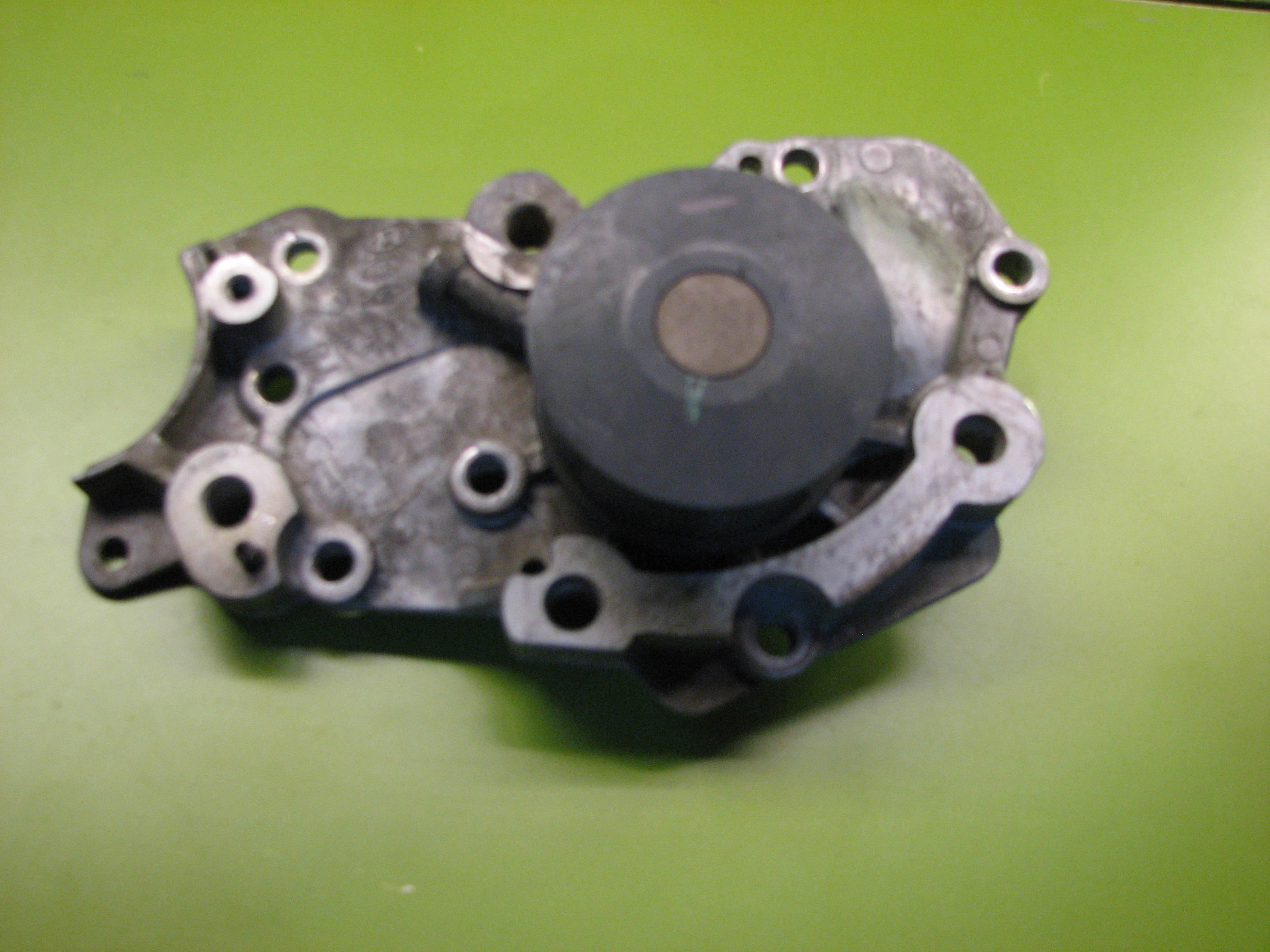 واتر پمپ سانتافه 2/7