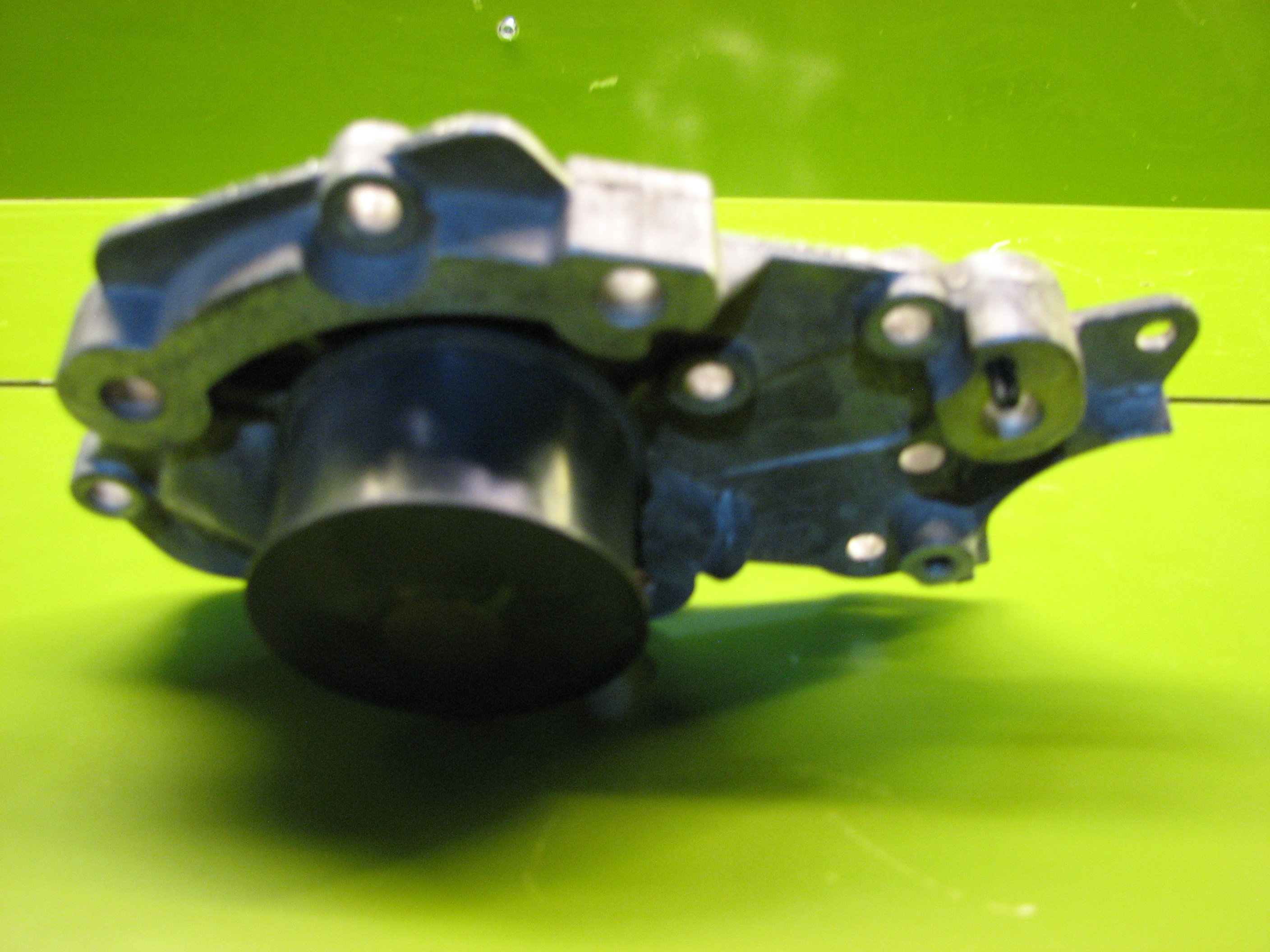 واتر پمپ سانتافه 2/7