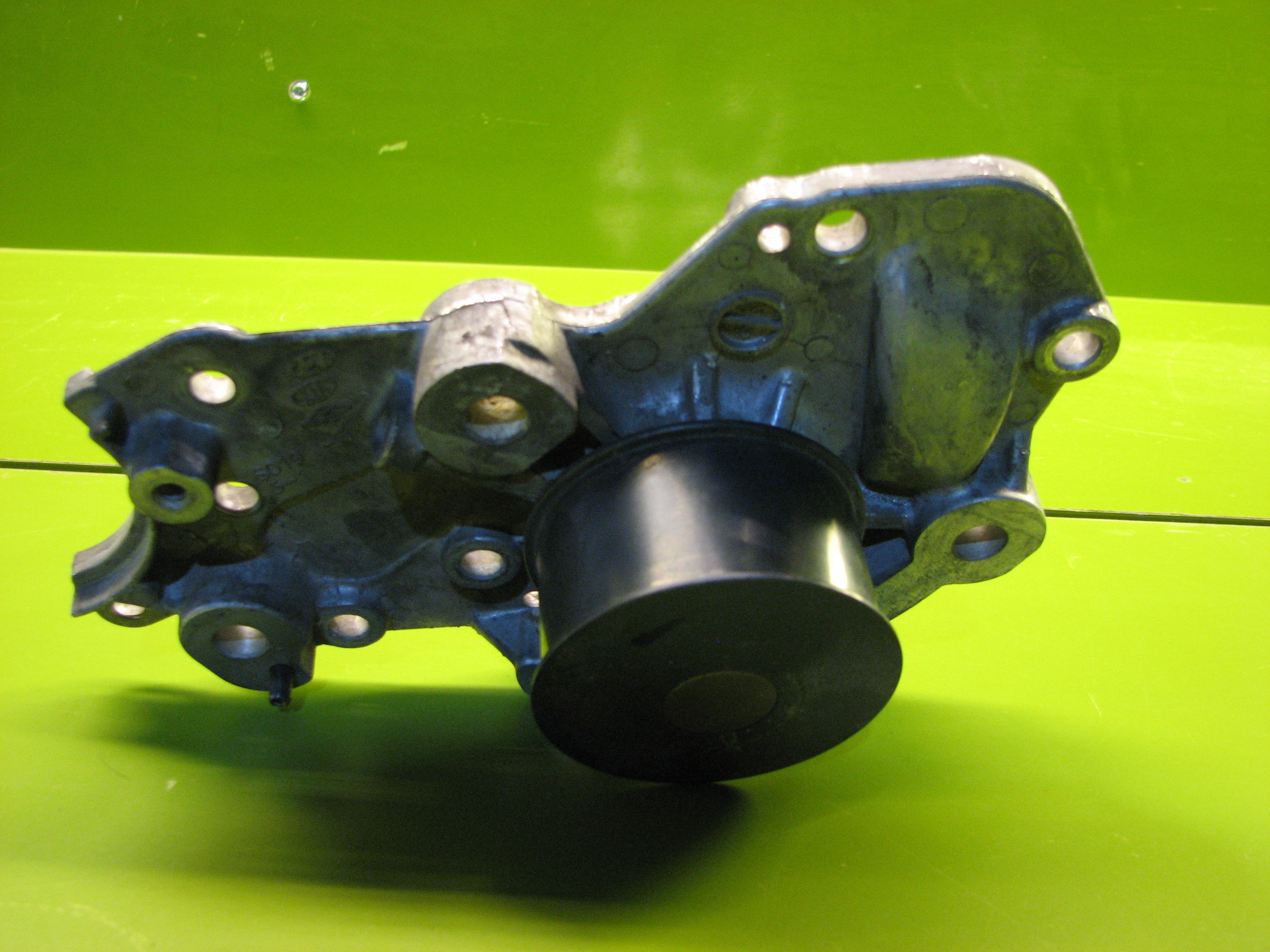 واتر پمپ سانتافه 2/7