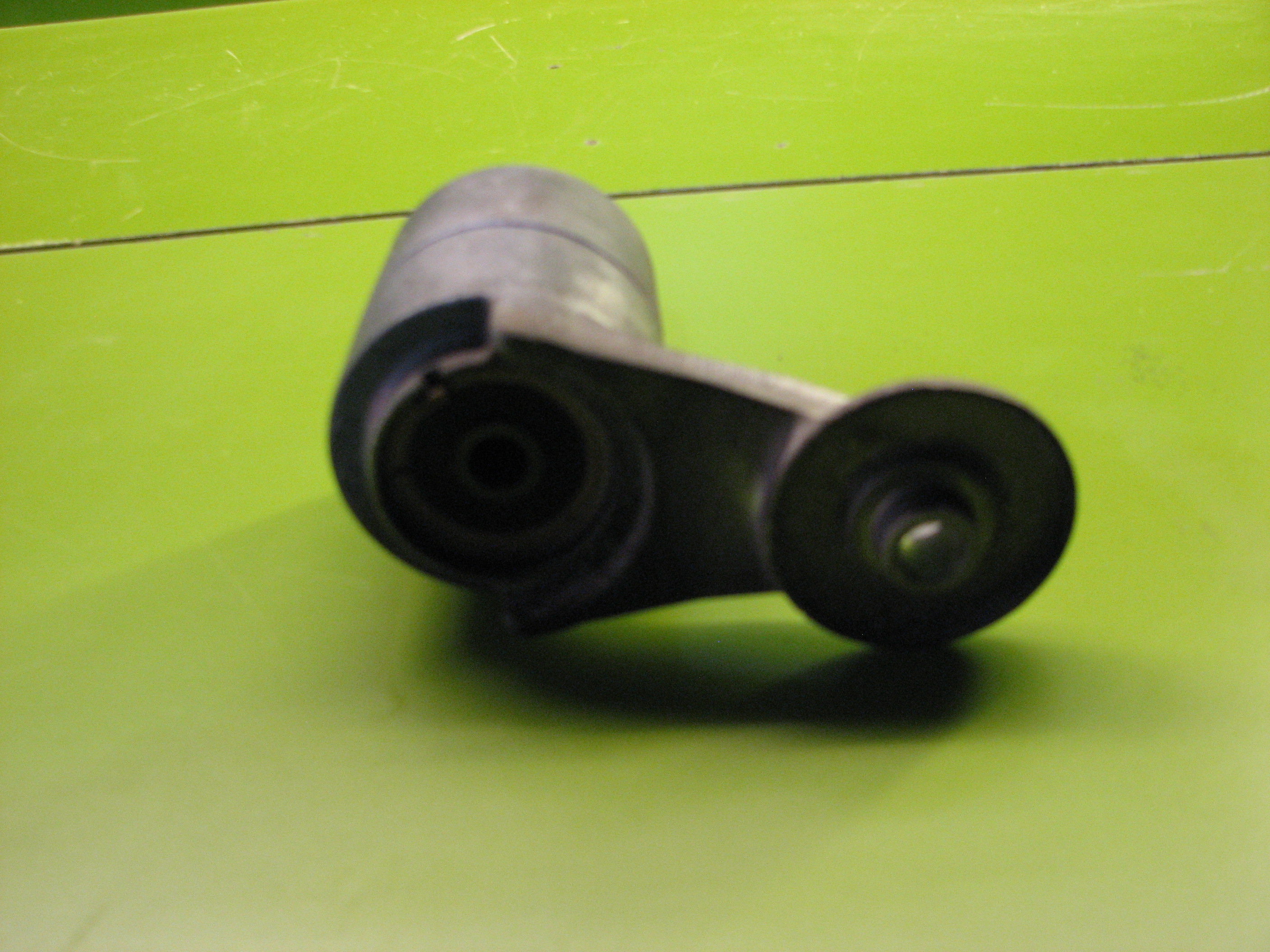 پایه تسمه سفت کن دینام سانتافه - اپتیما