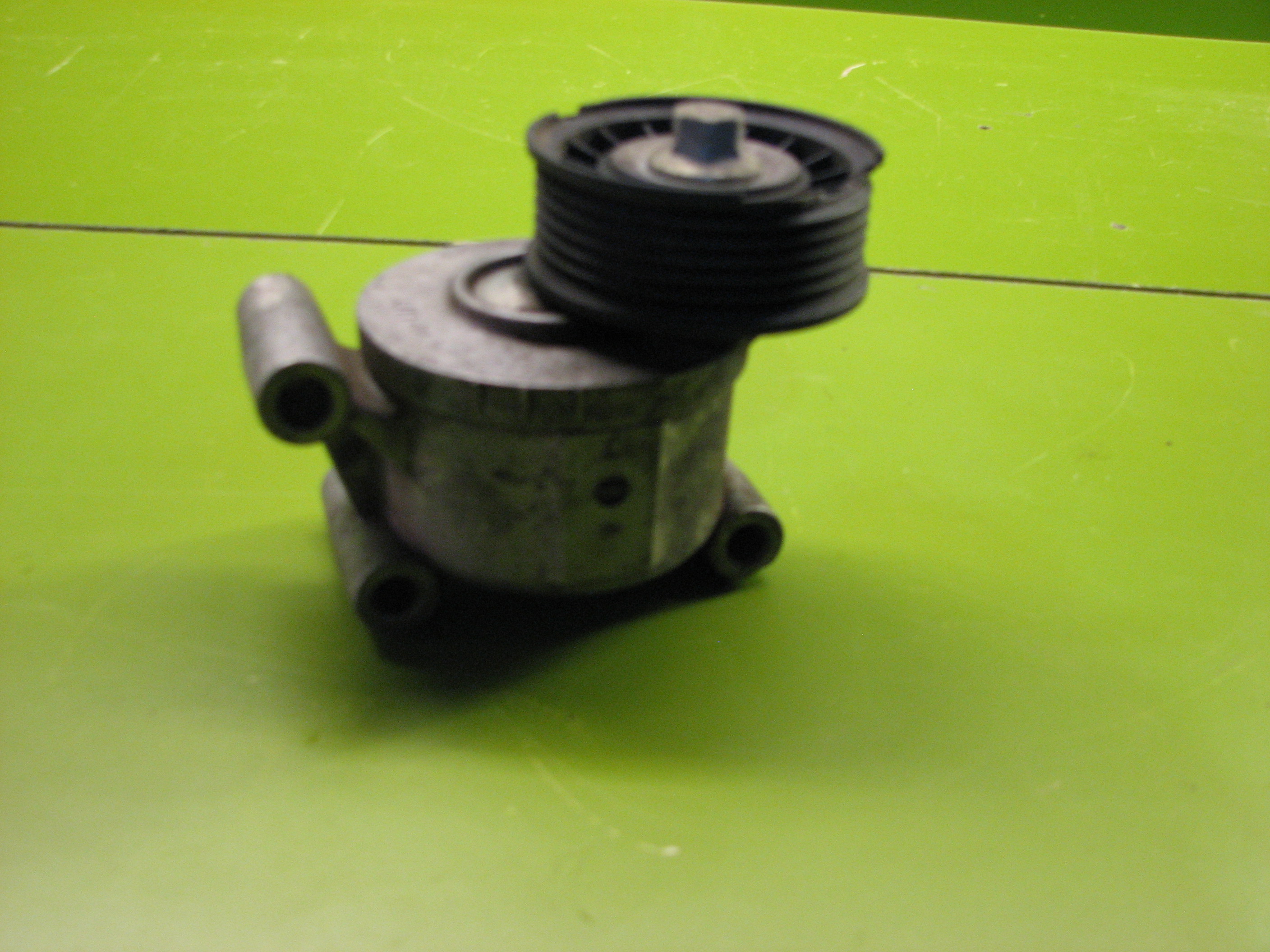 پایه تسمه کش مزدا 3