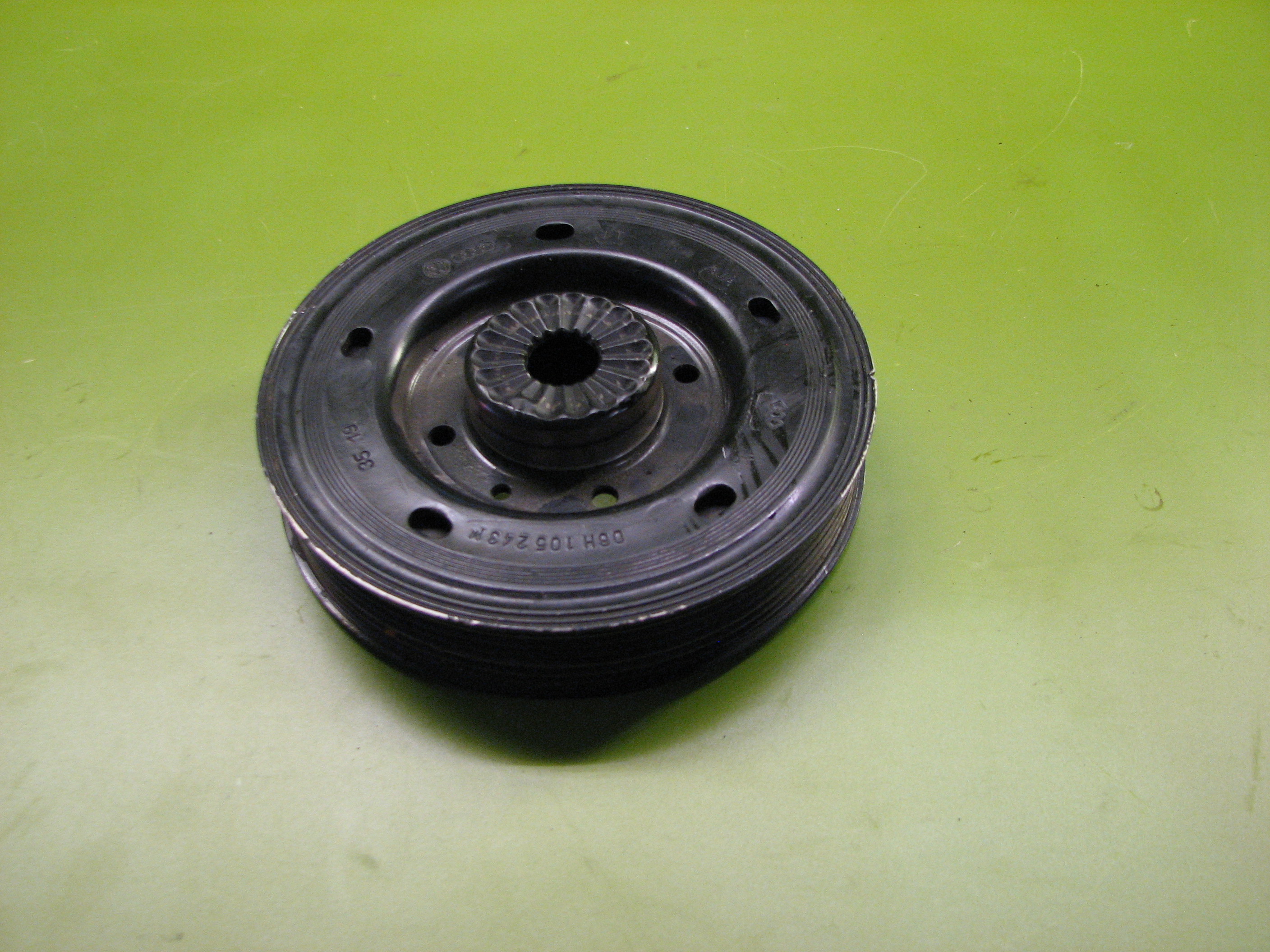 پولی سر میل لنگ فولکس تیگوان