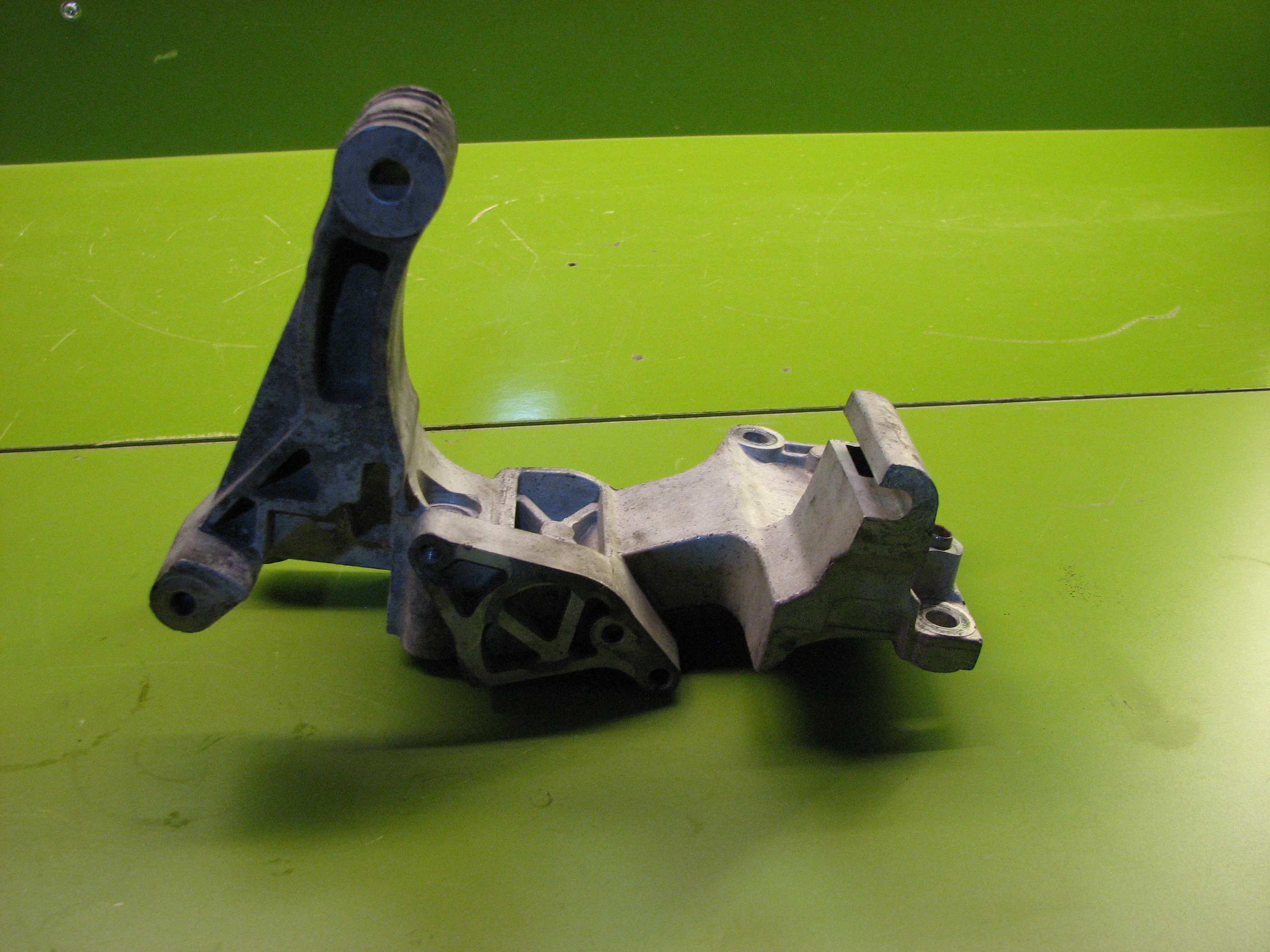 پایه دینام هیوندای - کیا