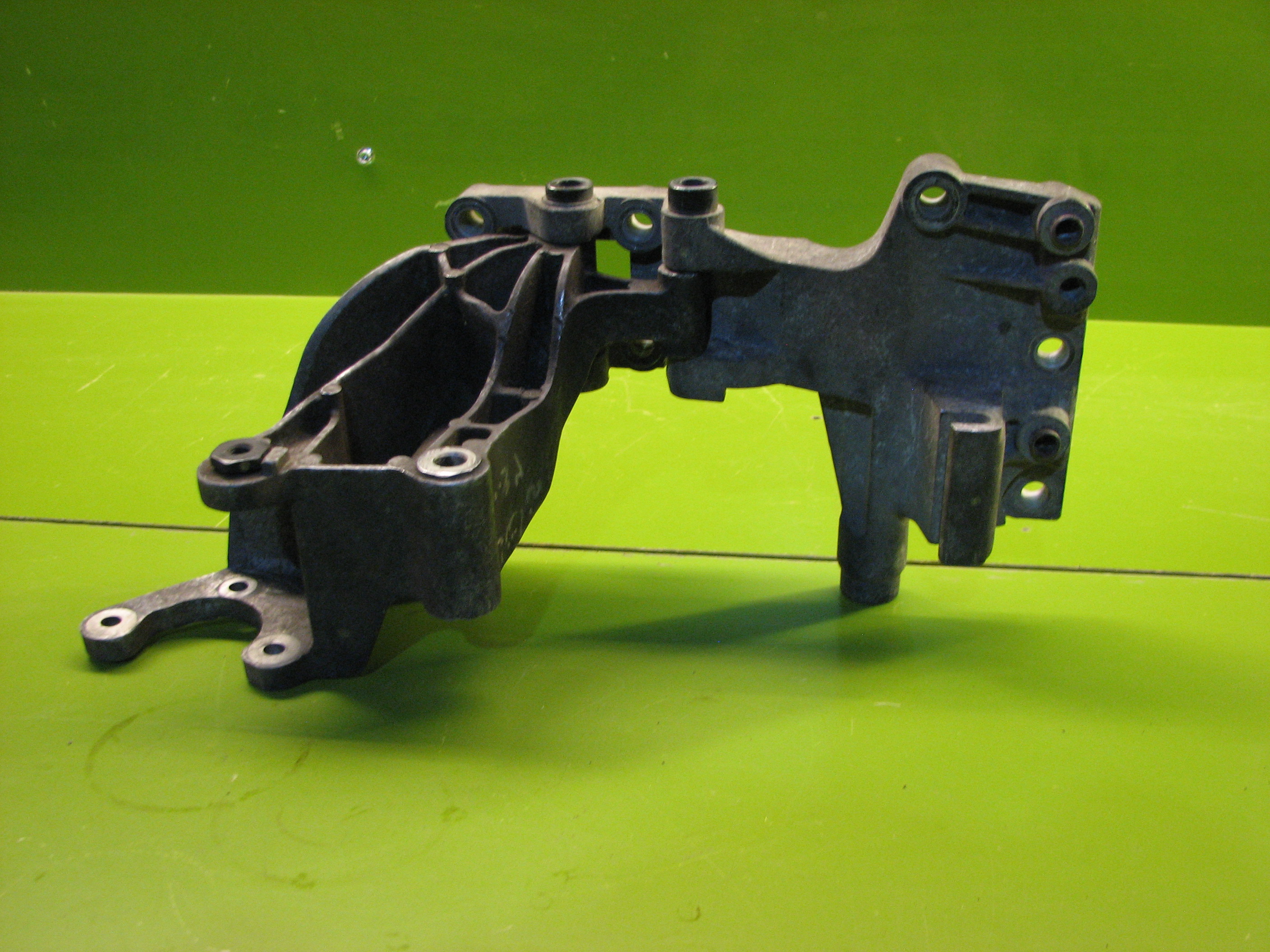 پایه دینام -پایه هیدرولیک هیوندای-کیا