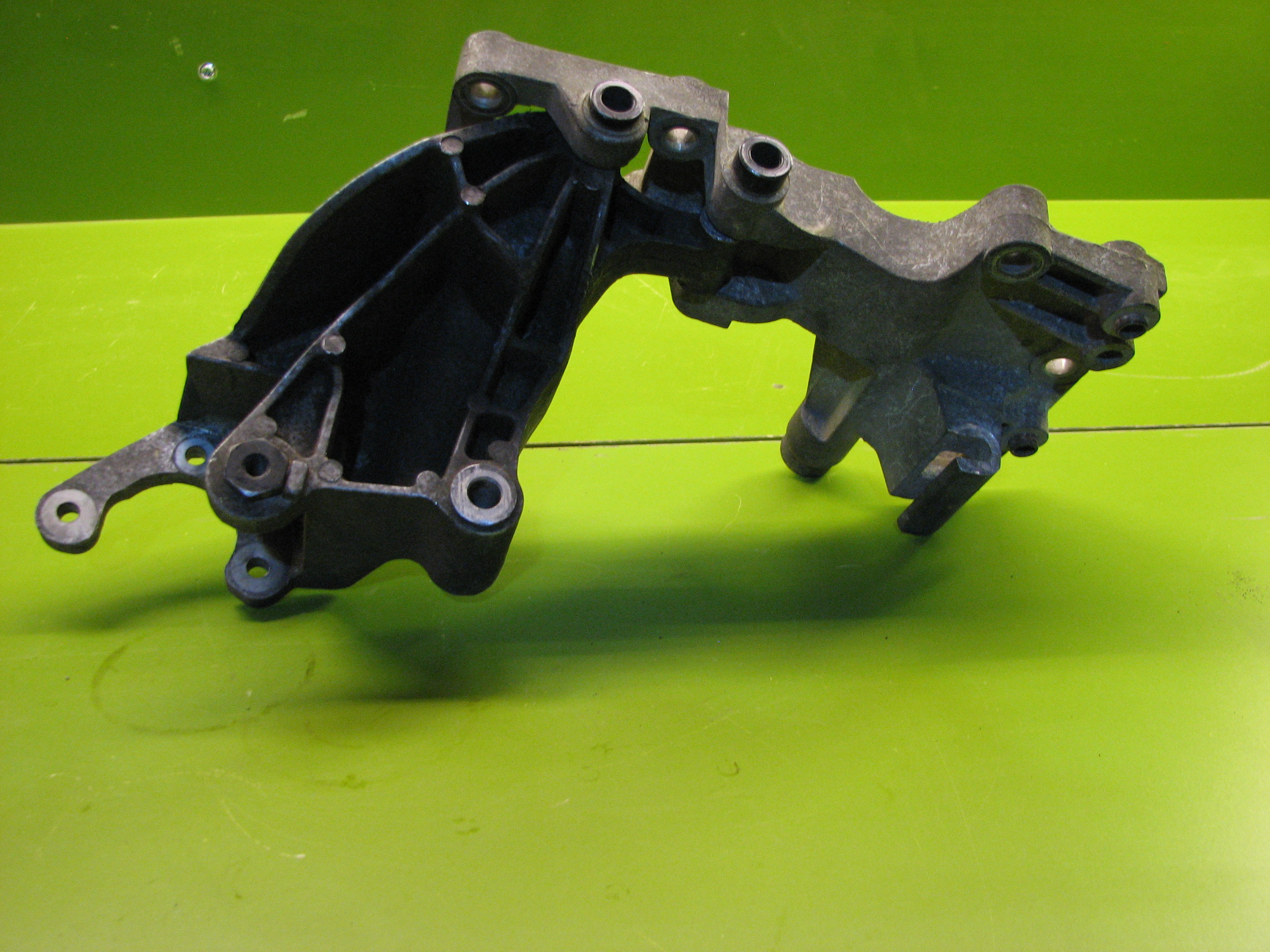 پایه دینام -پایه هیدرولیک هیوندای-کیا