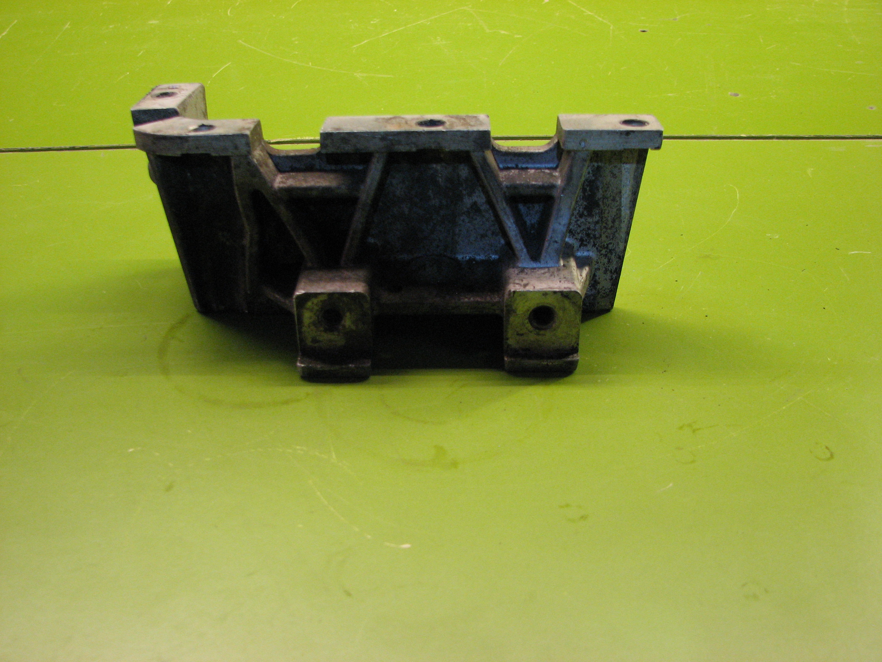 پایه آلومینیمی کمپرسور کولر هیوندای - کیا