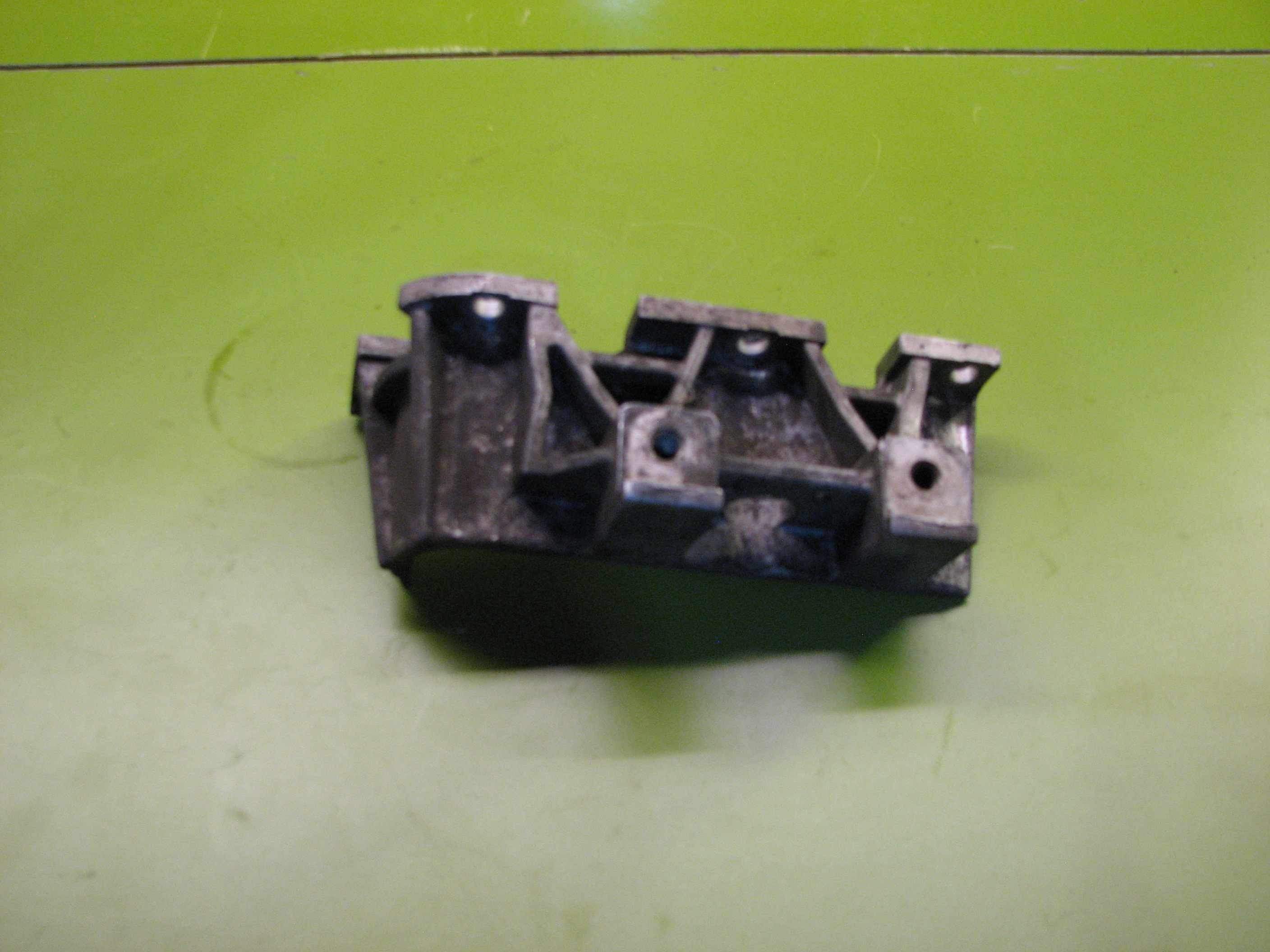 پایه آلومینیمی کمپرسور کولر هیوندای - کیا