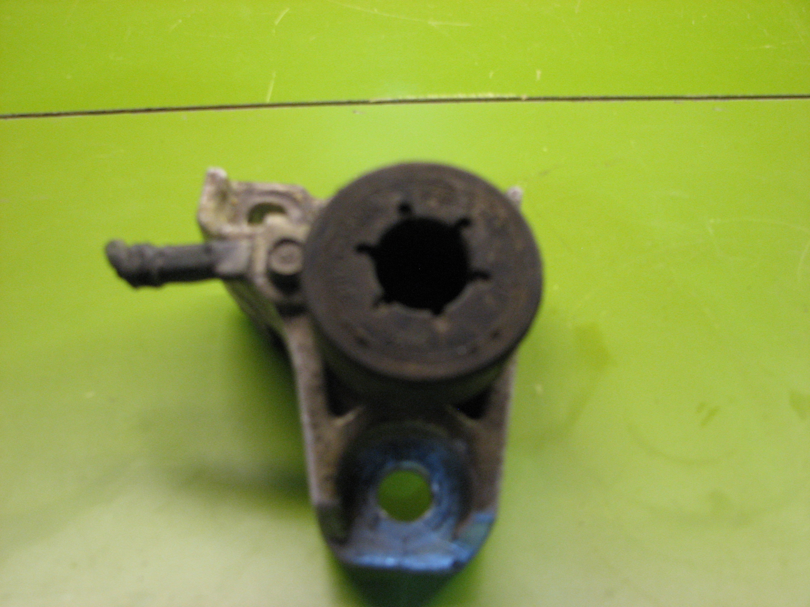 پایه رابط دسته موتور سمت شاگرد هیوندای - کیا