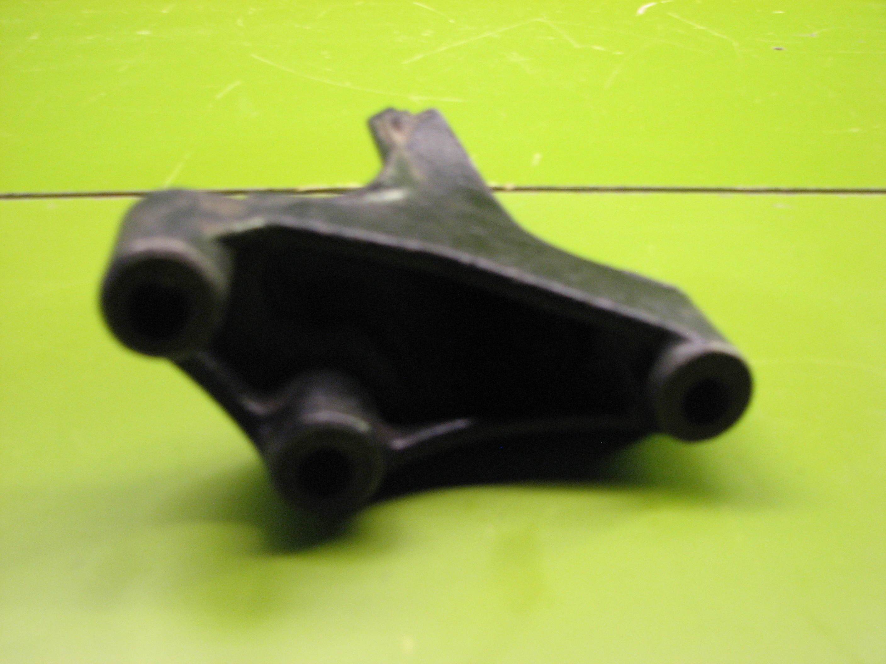 پایه رابط چدنی دسته موتور هیوندای - کیا