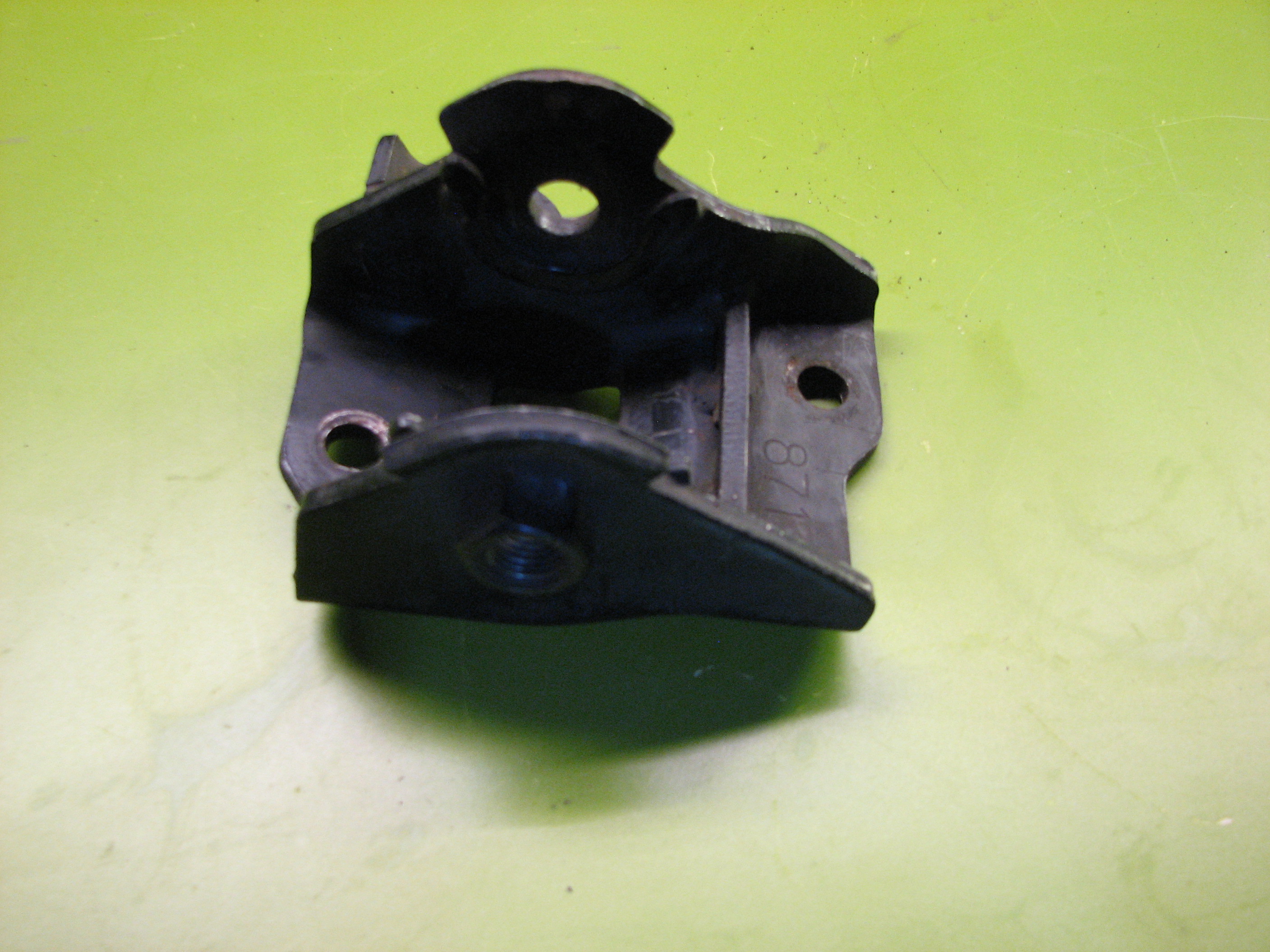 پایه دسته گیربکس شاتونی هیوندای - کیا