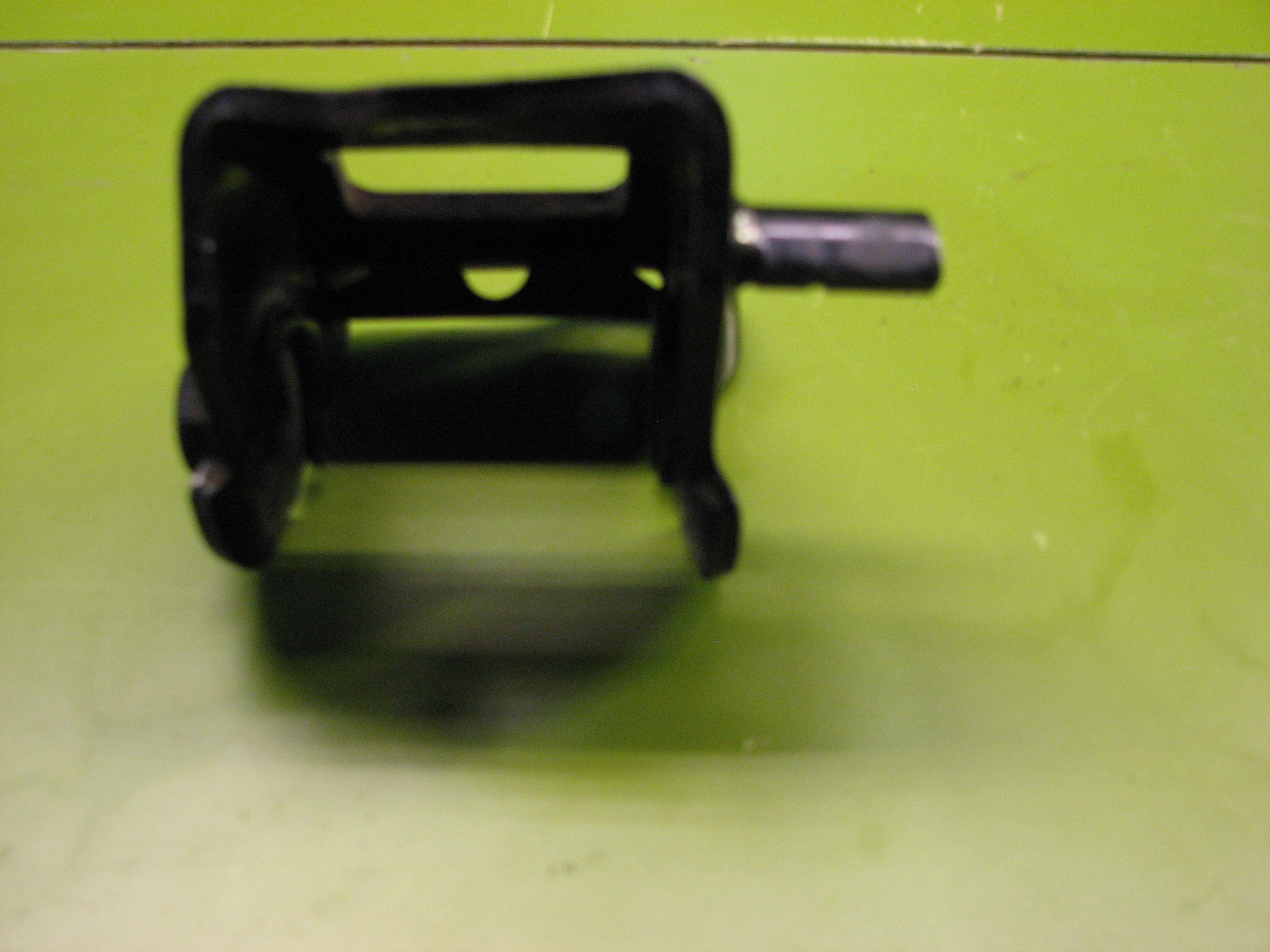 پایه دسته گیربکس شاتونی هیوندای - کیا