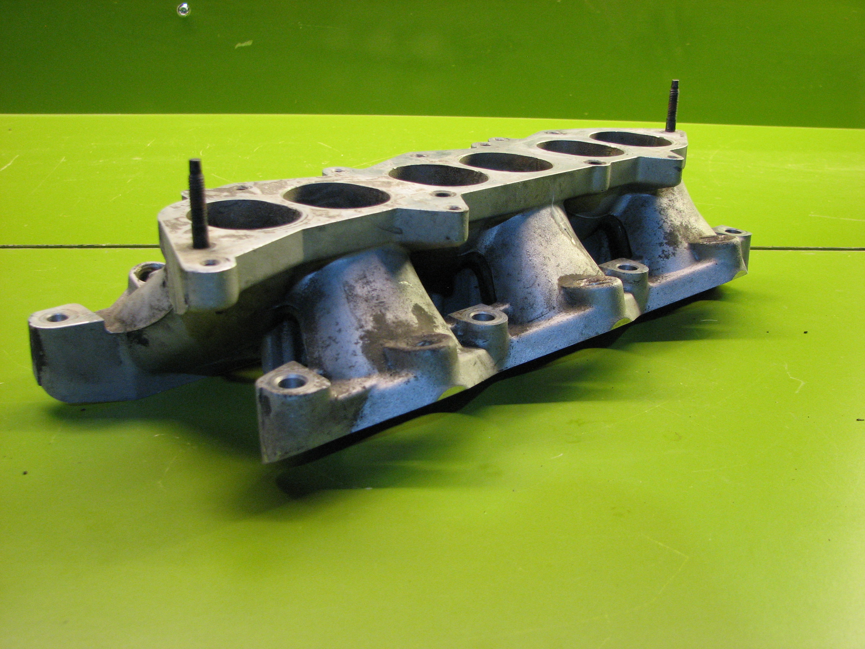 پایه منیفولد آزرا