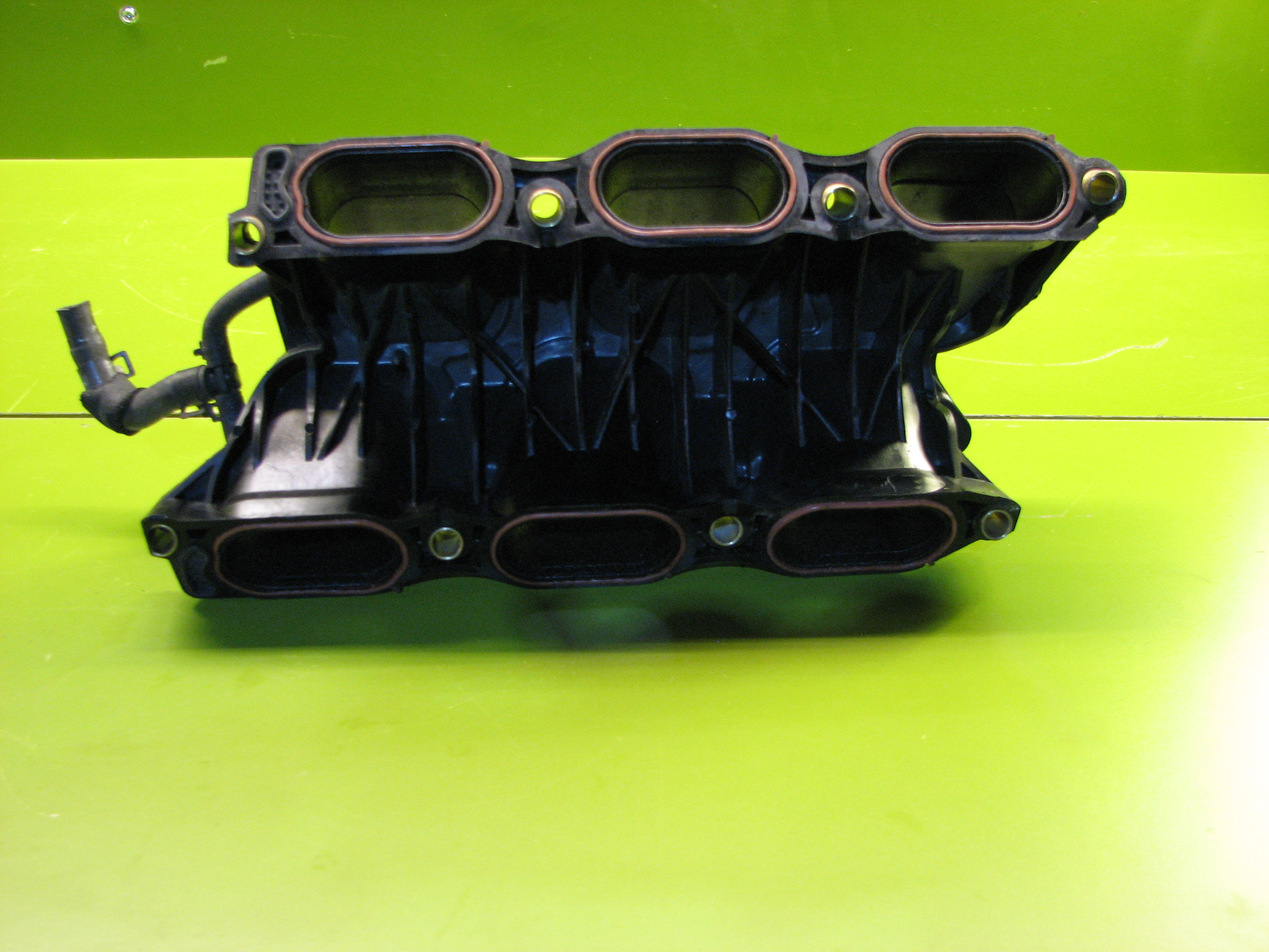 پایه منیفولد جنسیس سدان و کوپه GDI