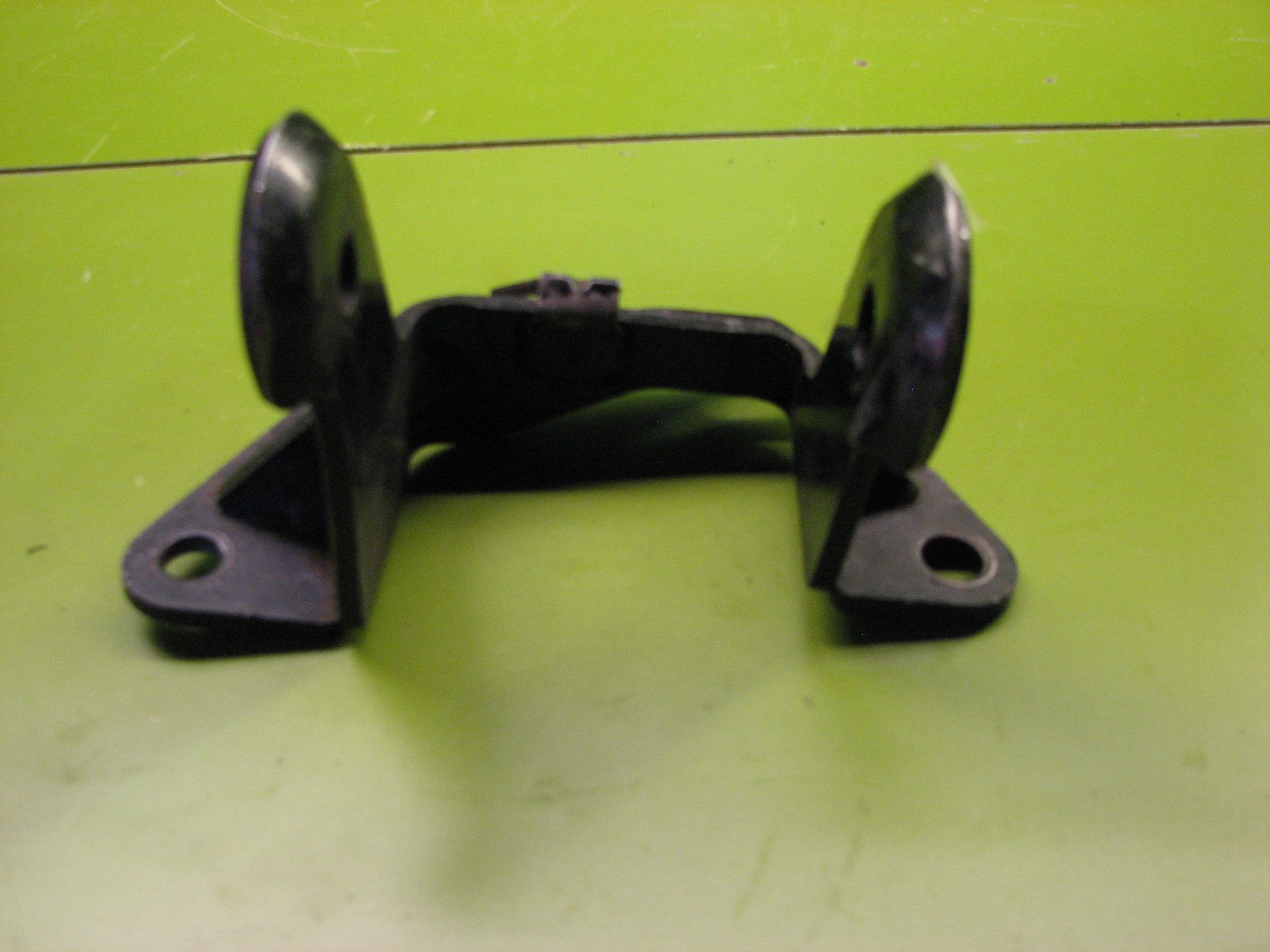 پایه دسته موتور زیر باطری هیوندای - کیا 6 سیلندر