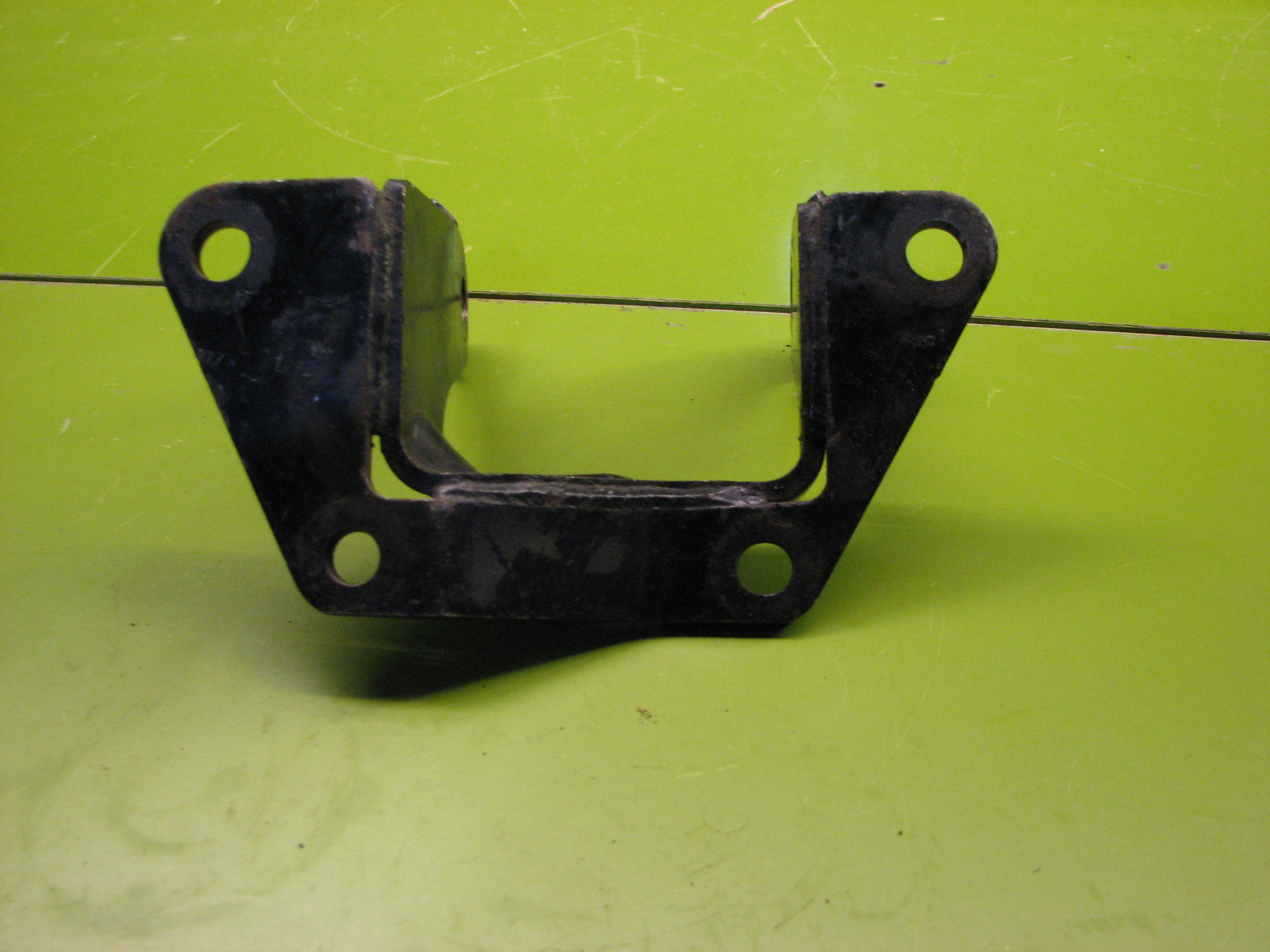 پایه دسته موتور زیر باطری هیوندای - کیا 6 سیلندر