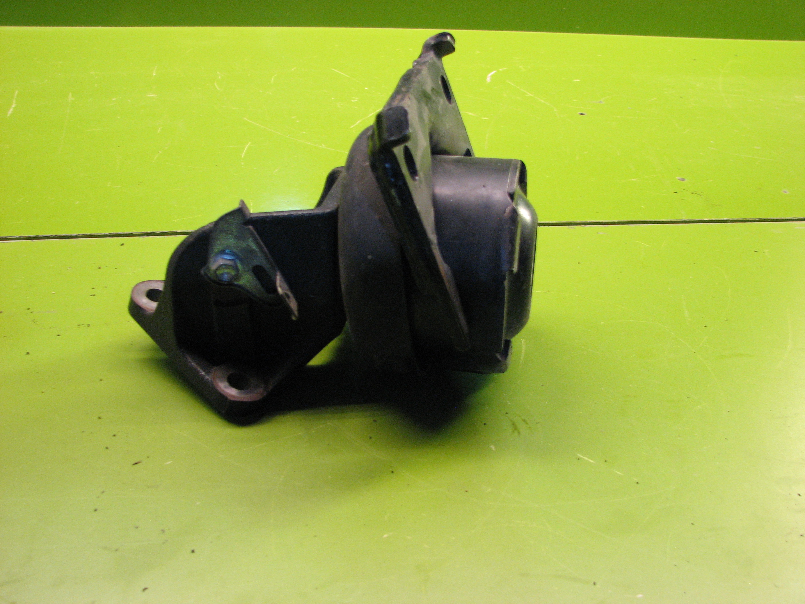 دسته موتور لندکروز پرادو 6 سیلندر مربوط به موتور 1GR