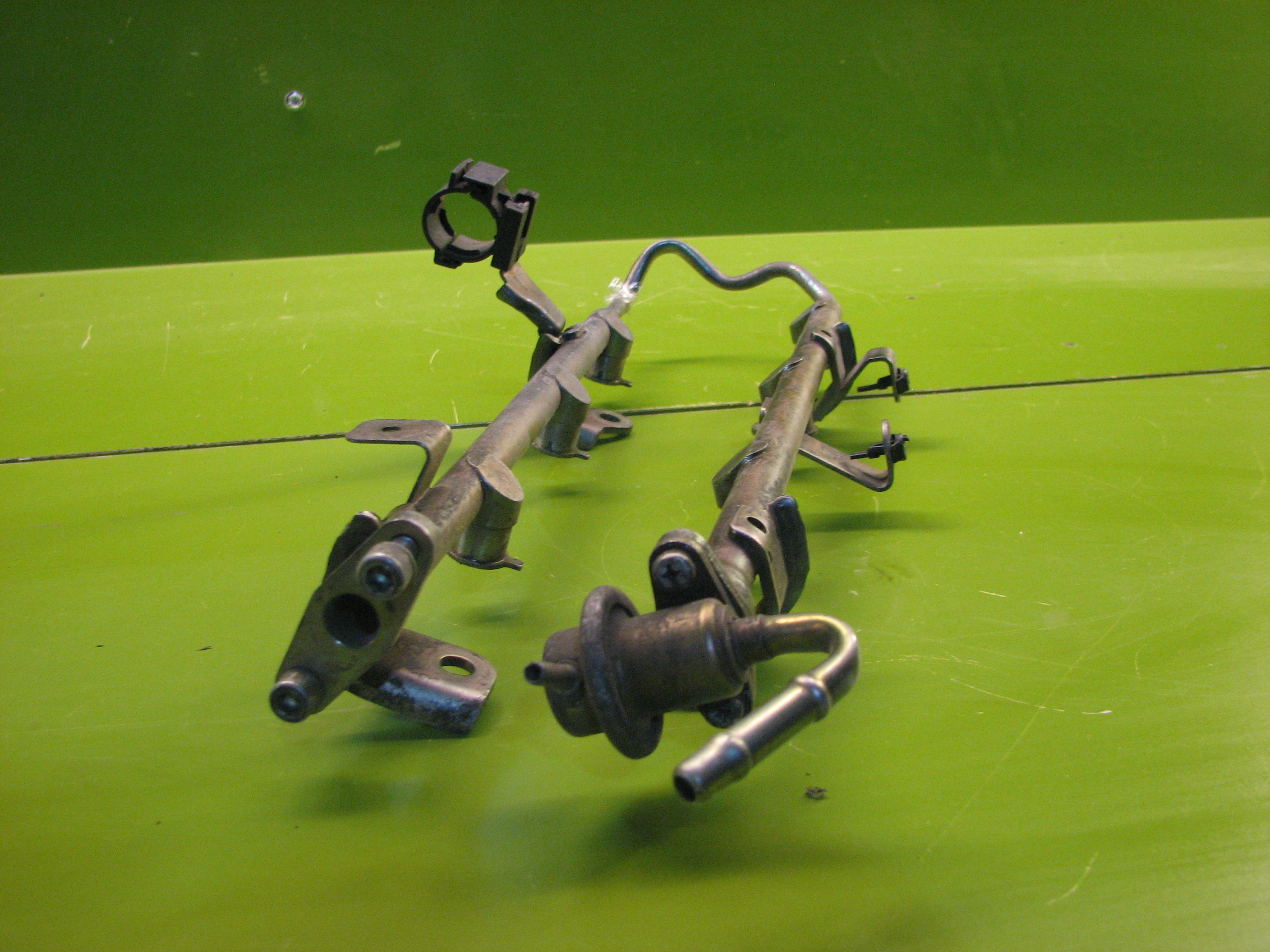 ریل سوخت ماکسیما