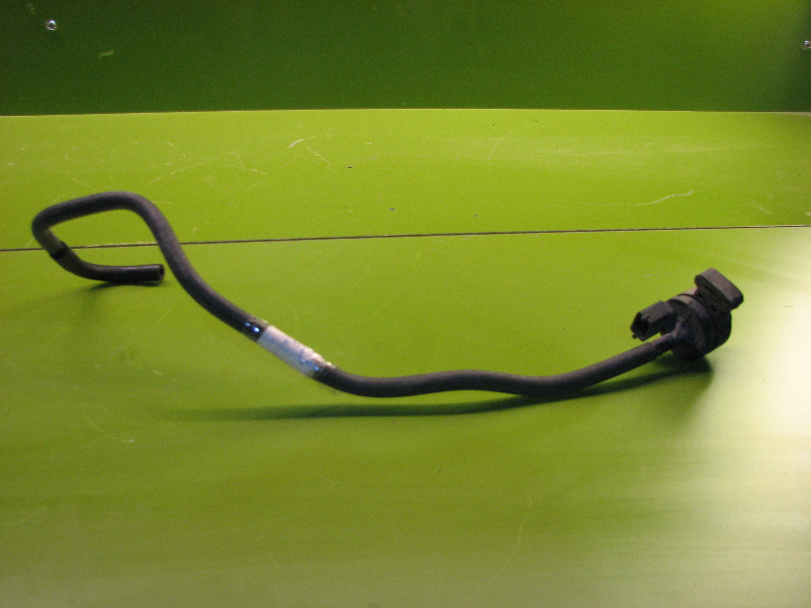 شیر کنیستر مزدا 3 با شیلنگ کامل