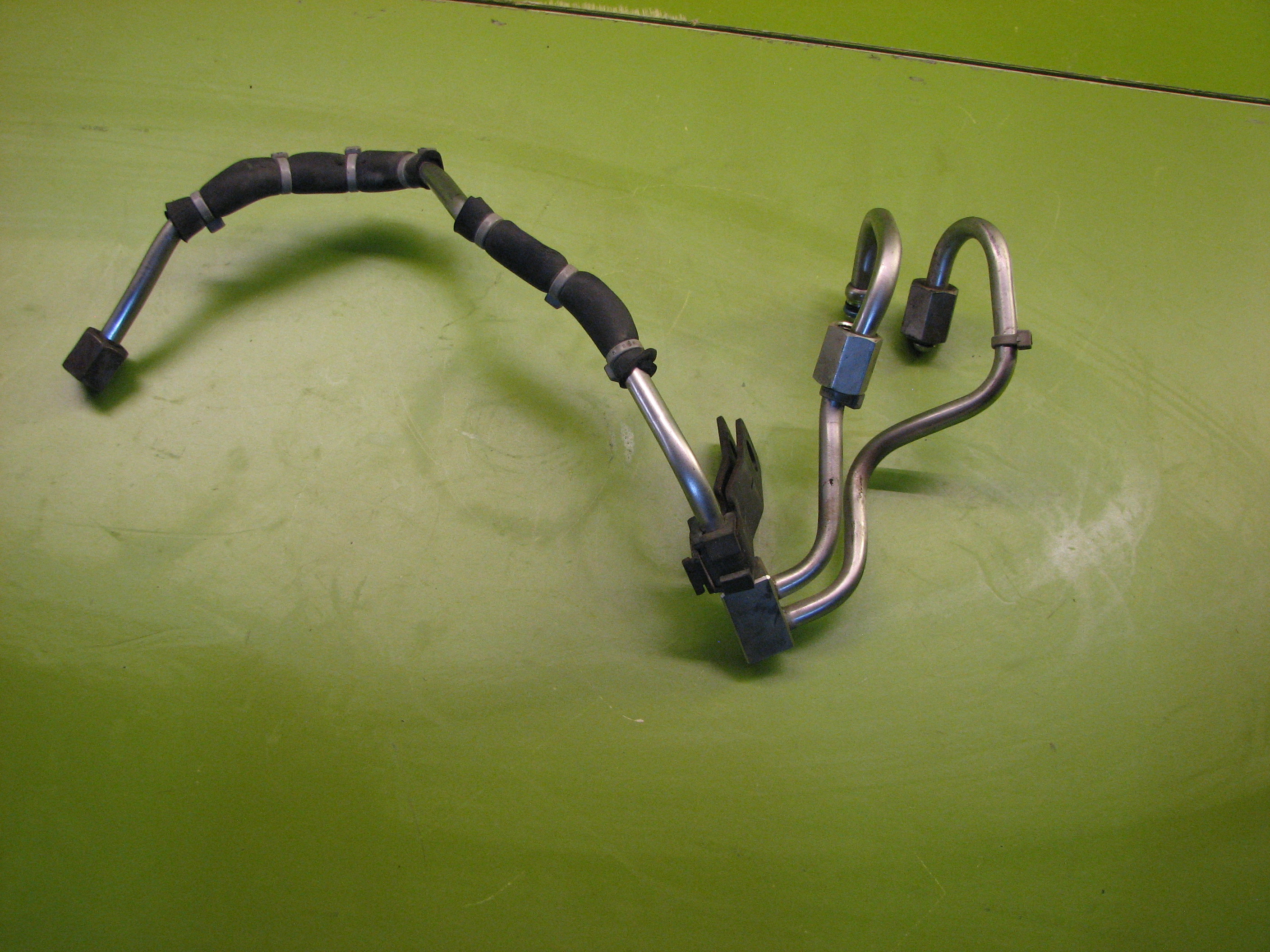 لوله رابط پمپ بنزین GDI