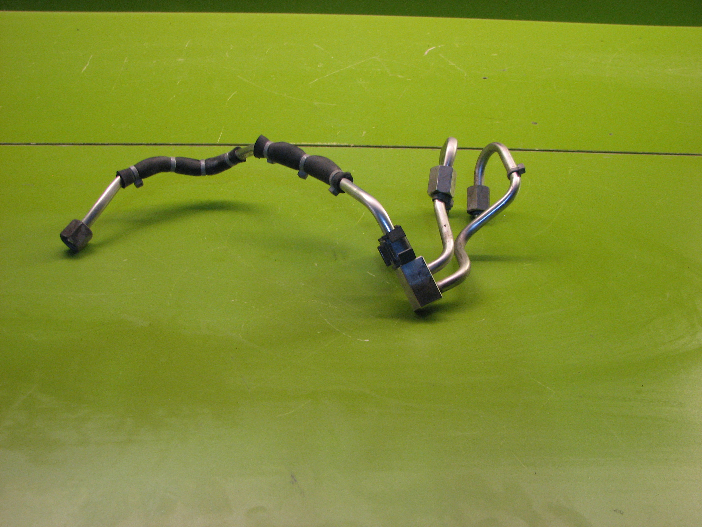 لوله رابط پمپ بنزین GDI