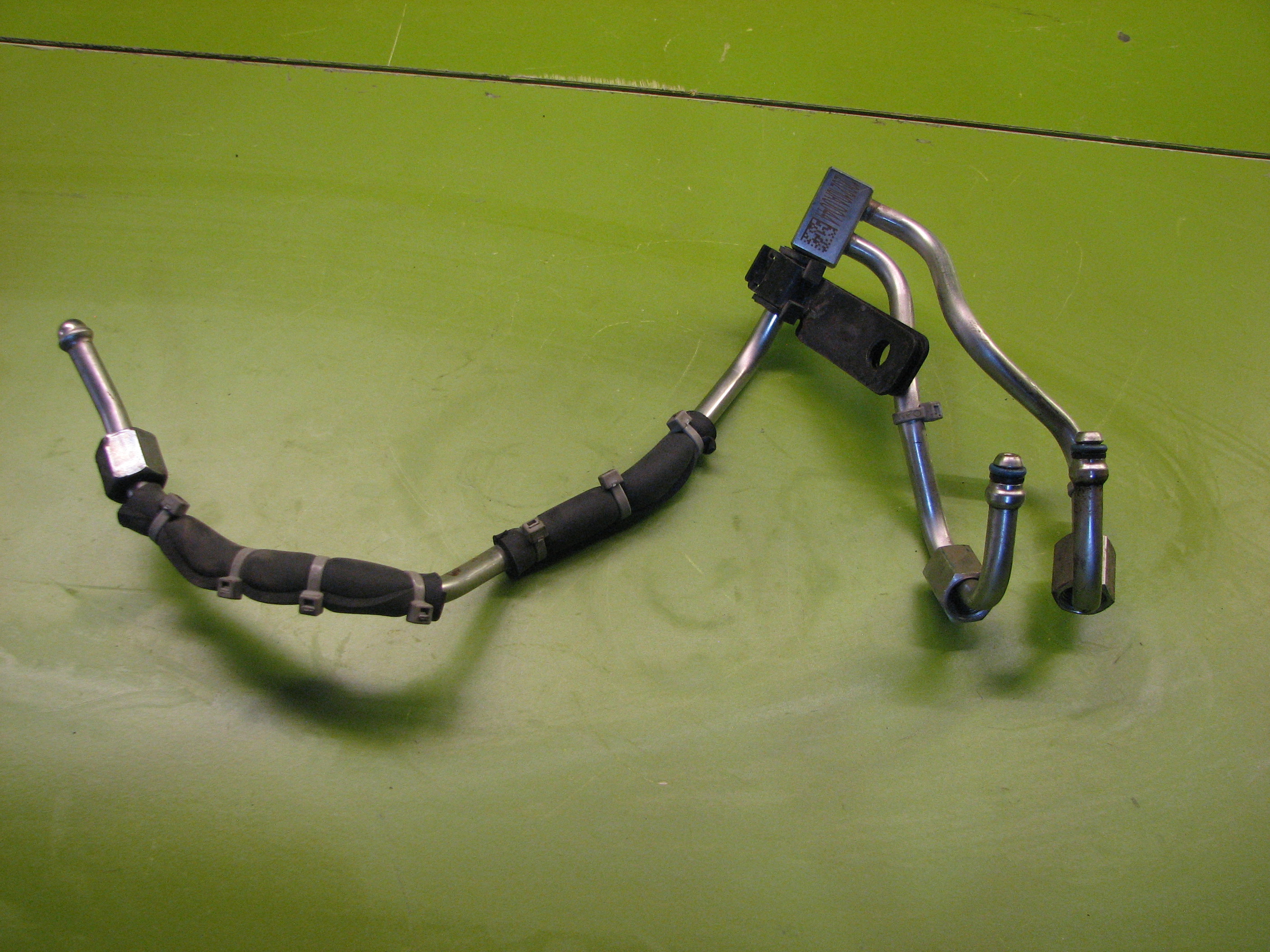 لوله رابط پمپ بنزین GDI