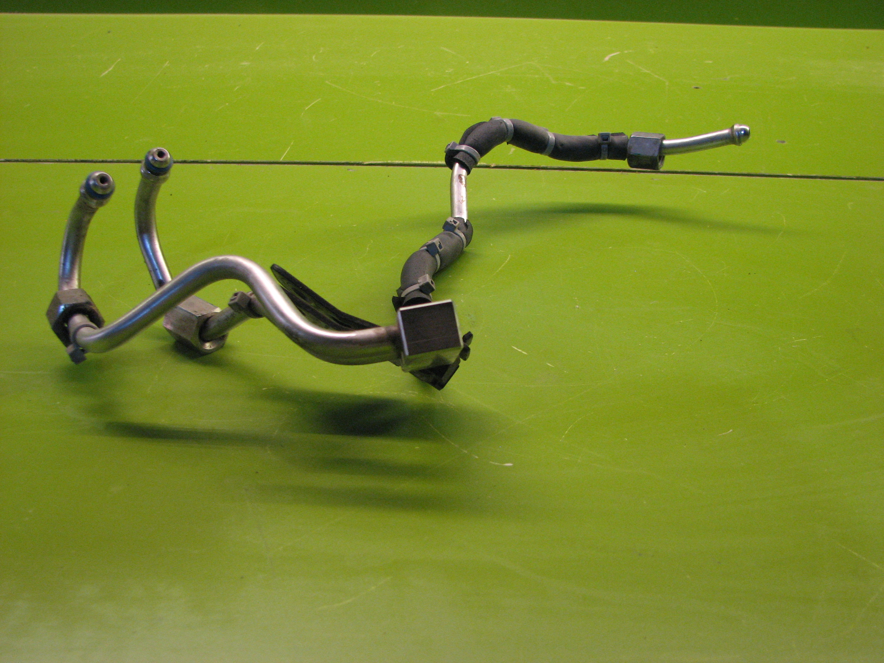 لوله رابط پمپ بنزین GDI