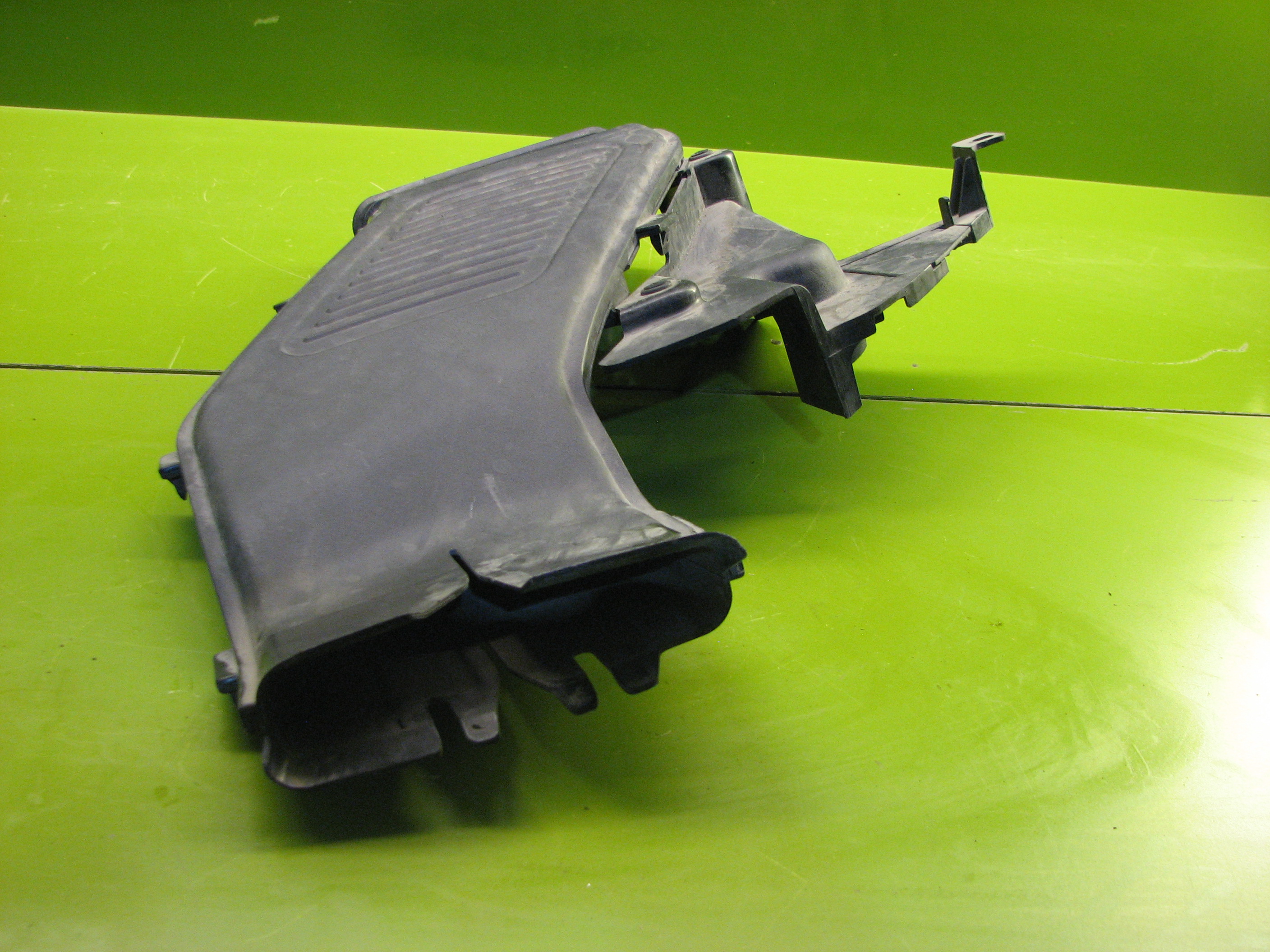 هواکش جلو مزدا 3