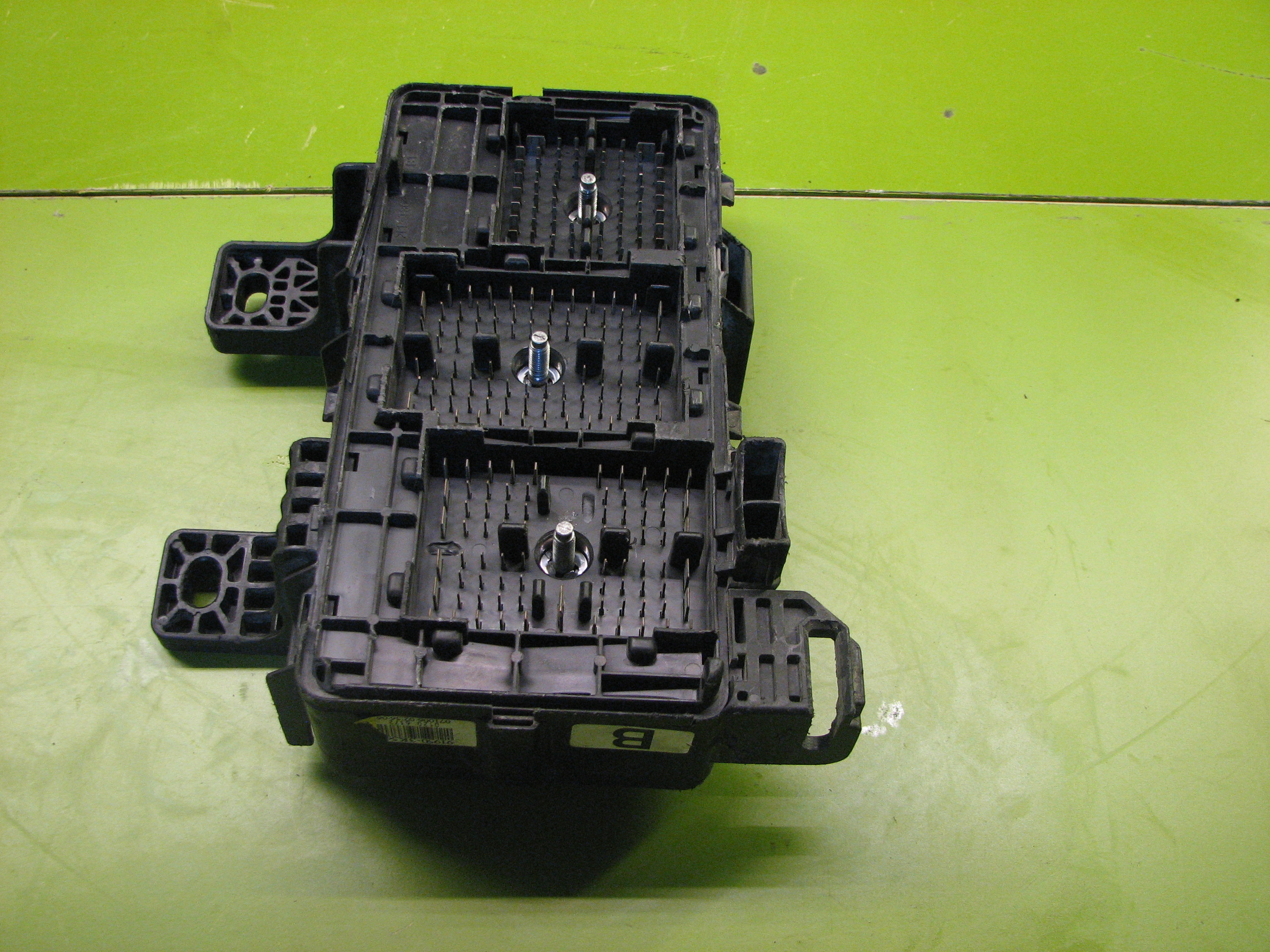 جعبه فیوز آزرا