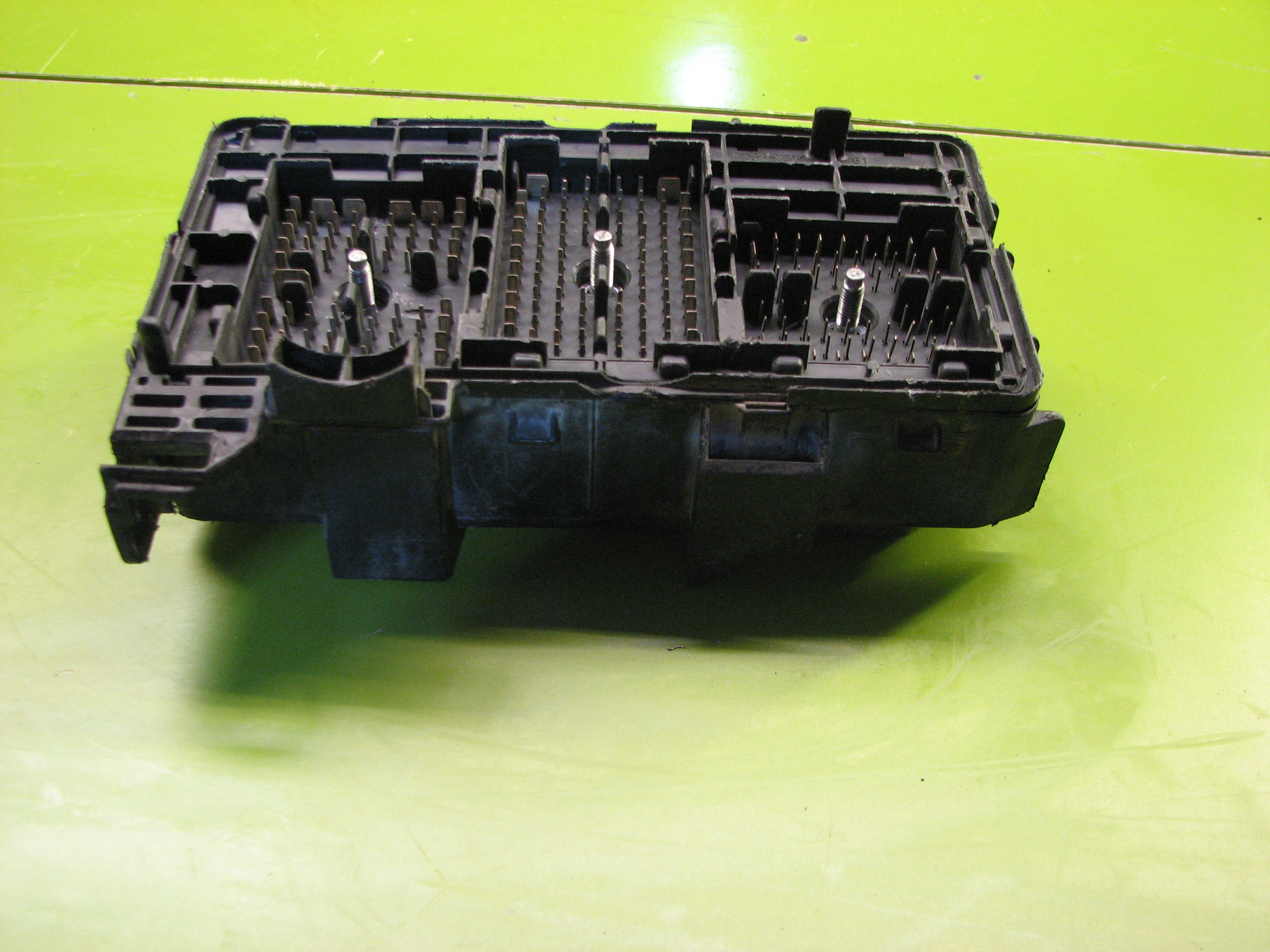 جعبه فیوز آزرا