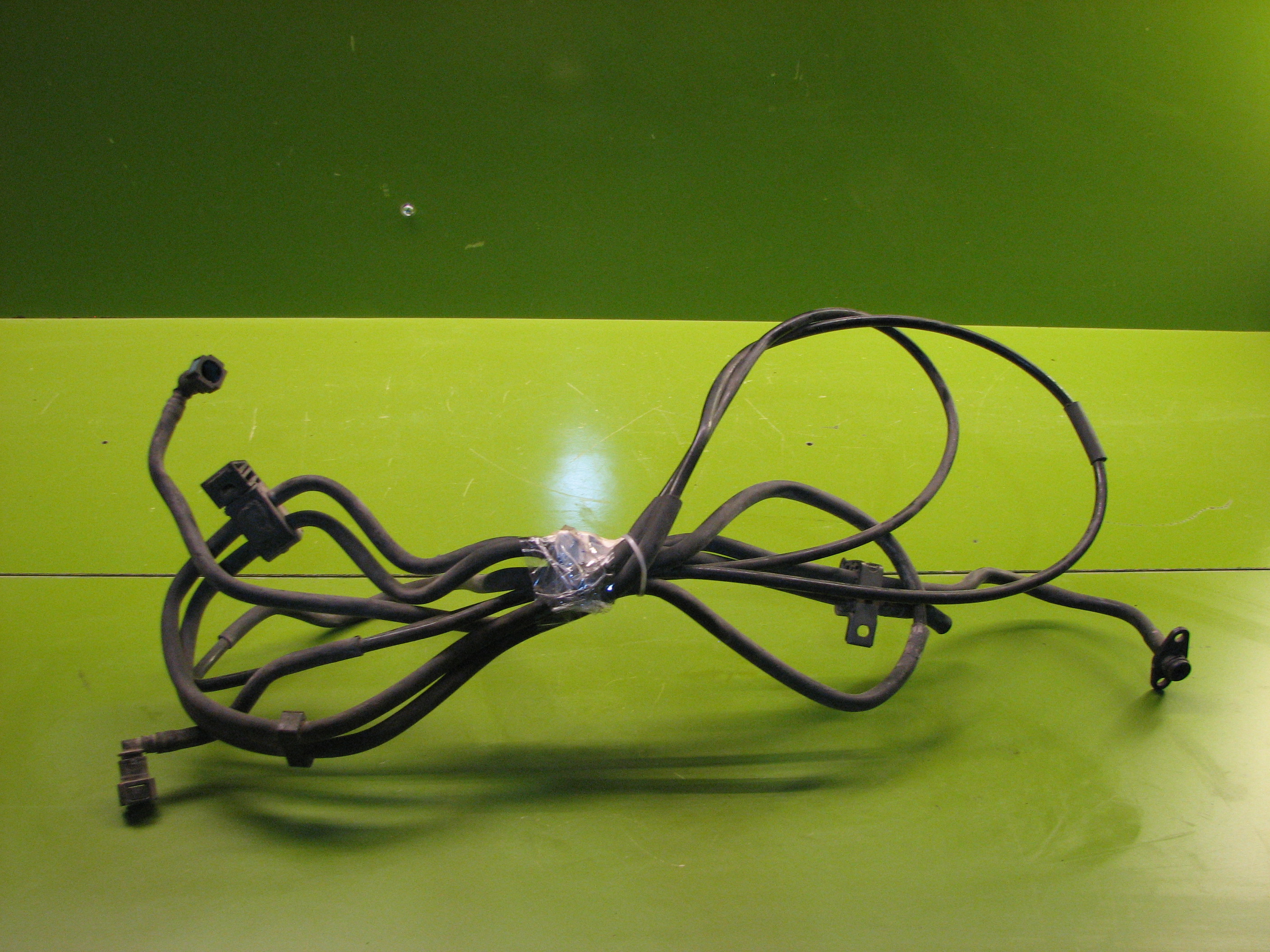 شیلنگ باک بنزین با ریل سوخت هیوندای کیا