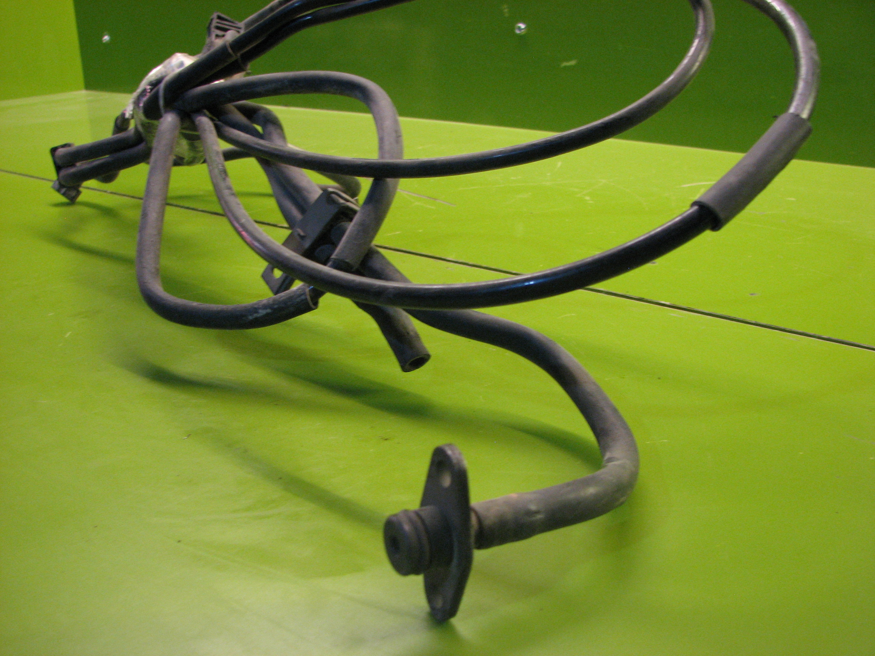 شیلنگ باک بنزین با ریل سوخت هیوندای کیا