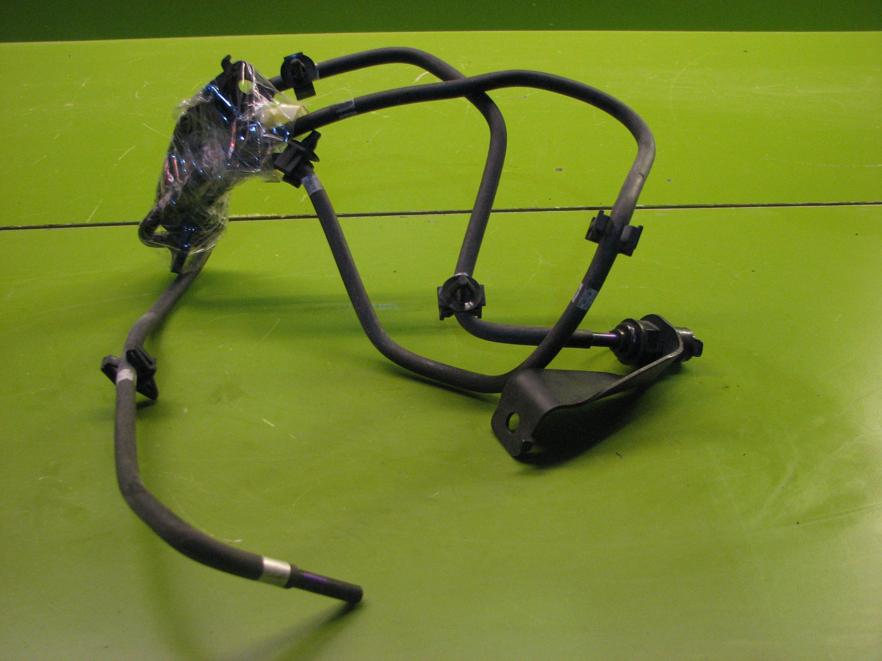 شیلنگ ورودی باد به مخزت جنسیس