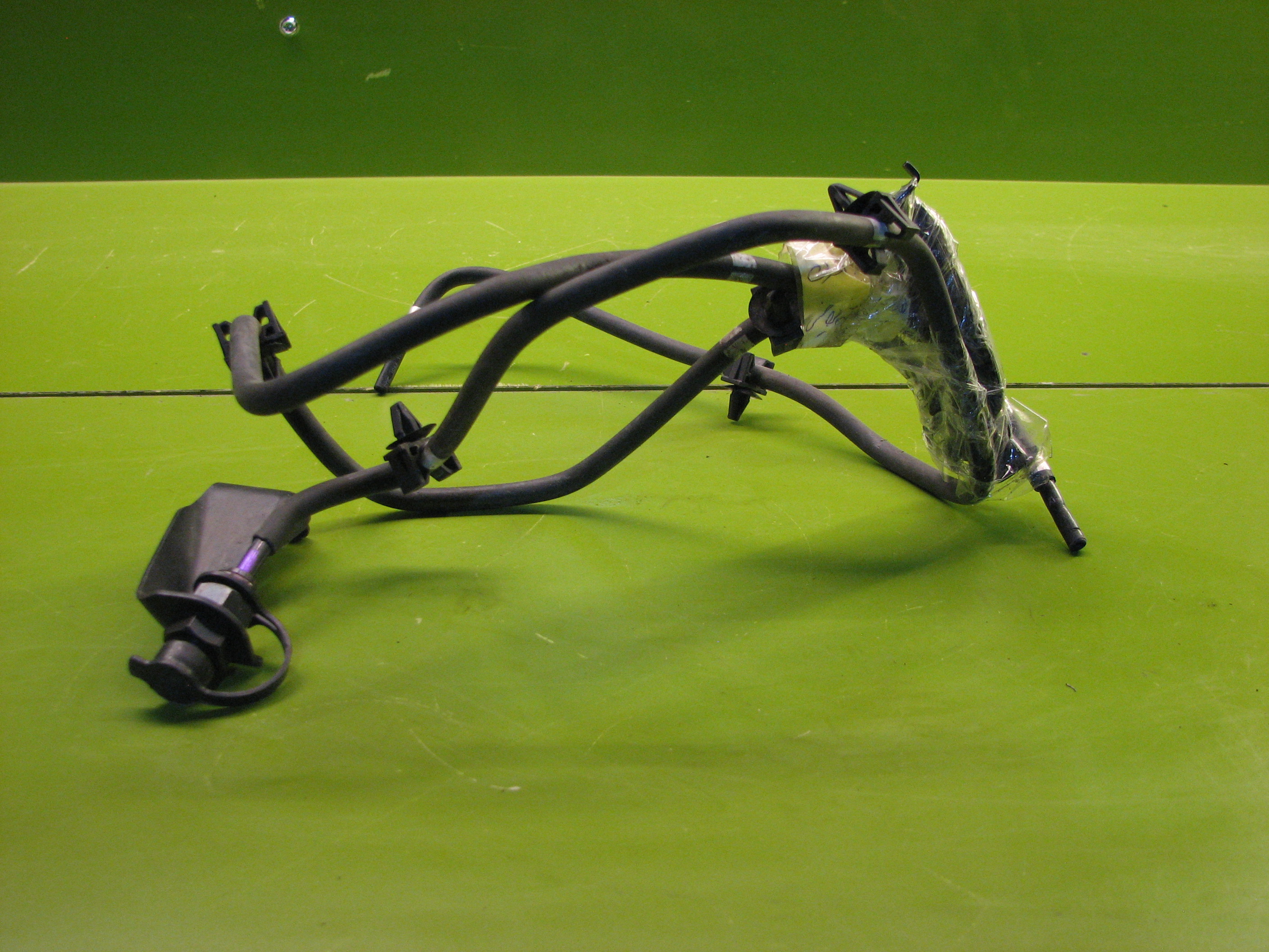 شیلنگ ورودی باد به مخزت جنسیس