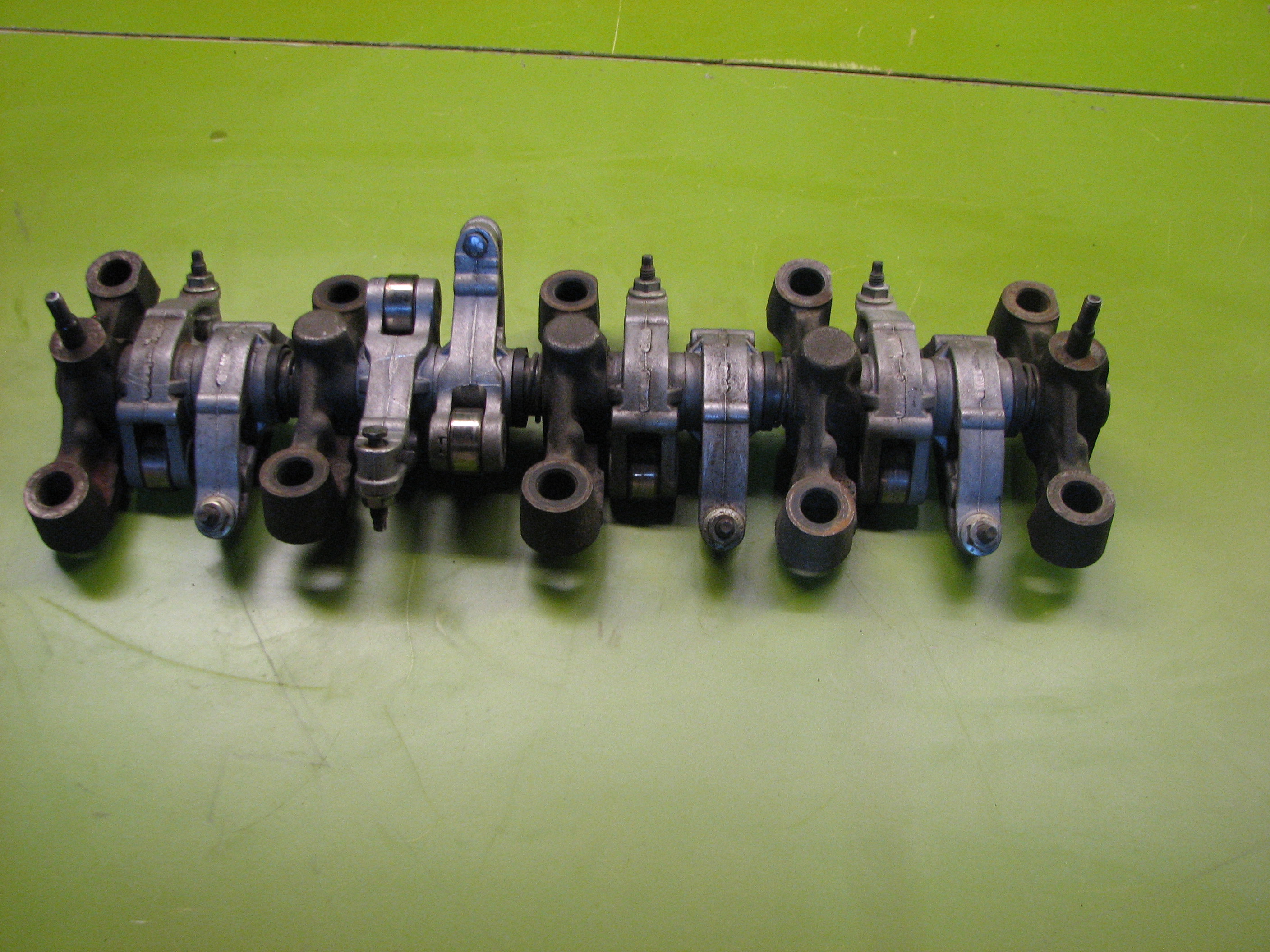 دستک سوپاپ 206