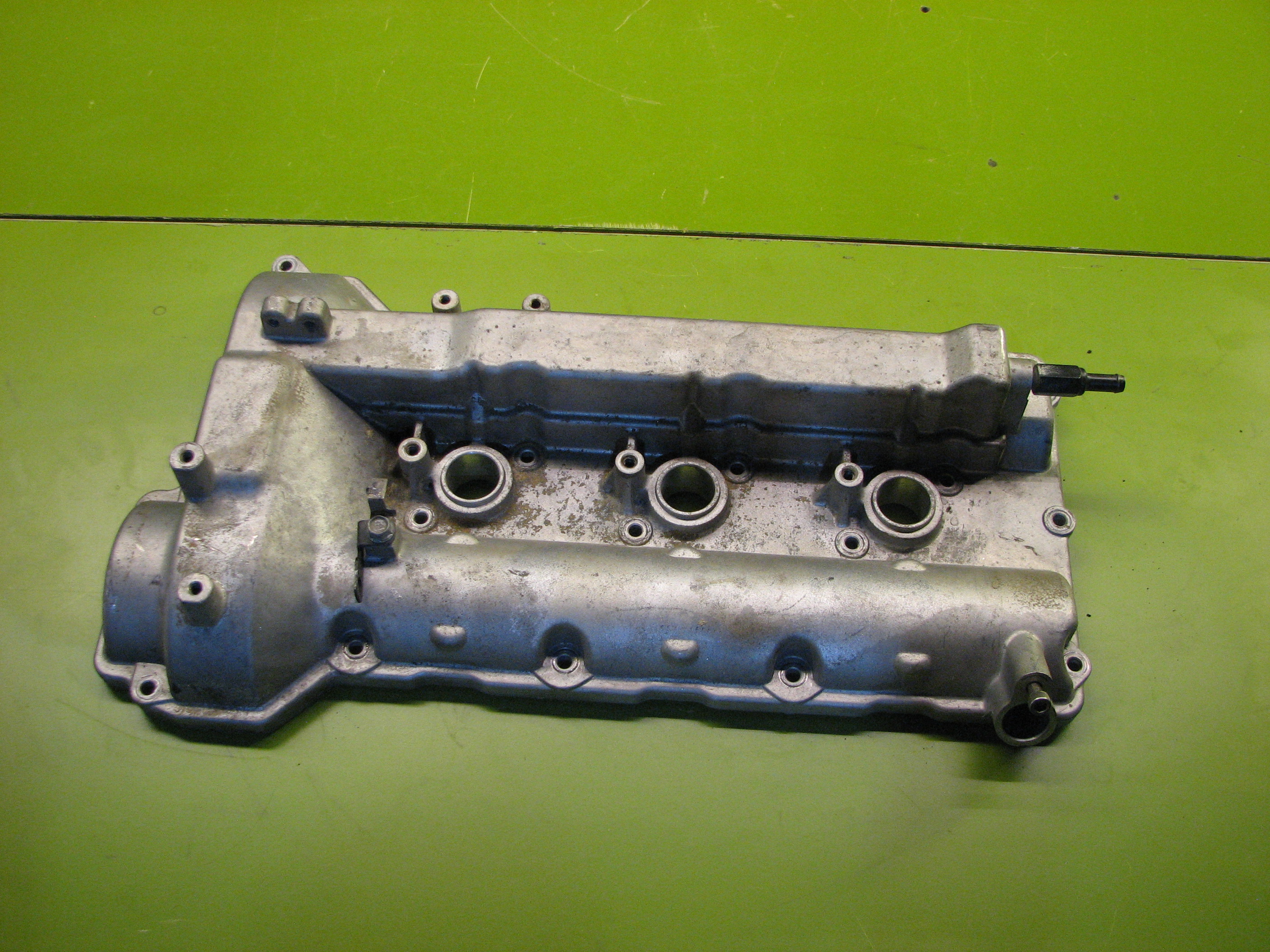 درب سوپاپ راست آزرا