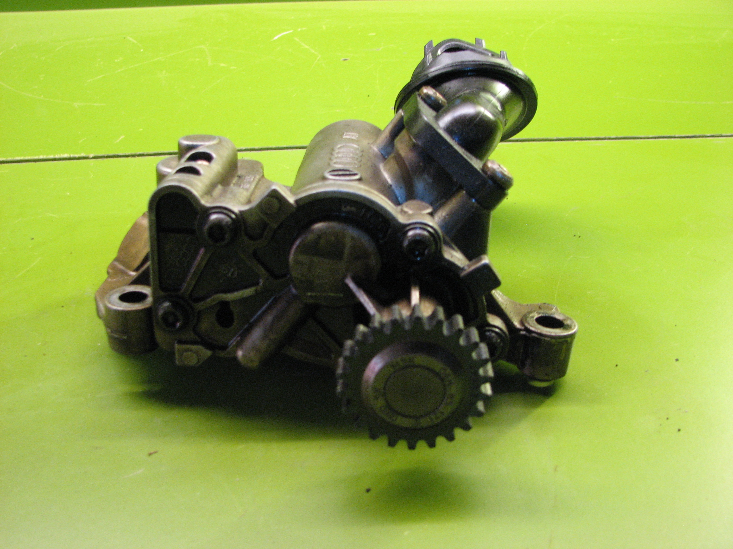 پمپ روغن موتور تیگوان