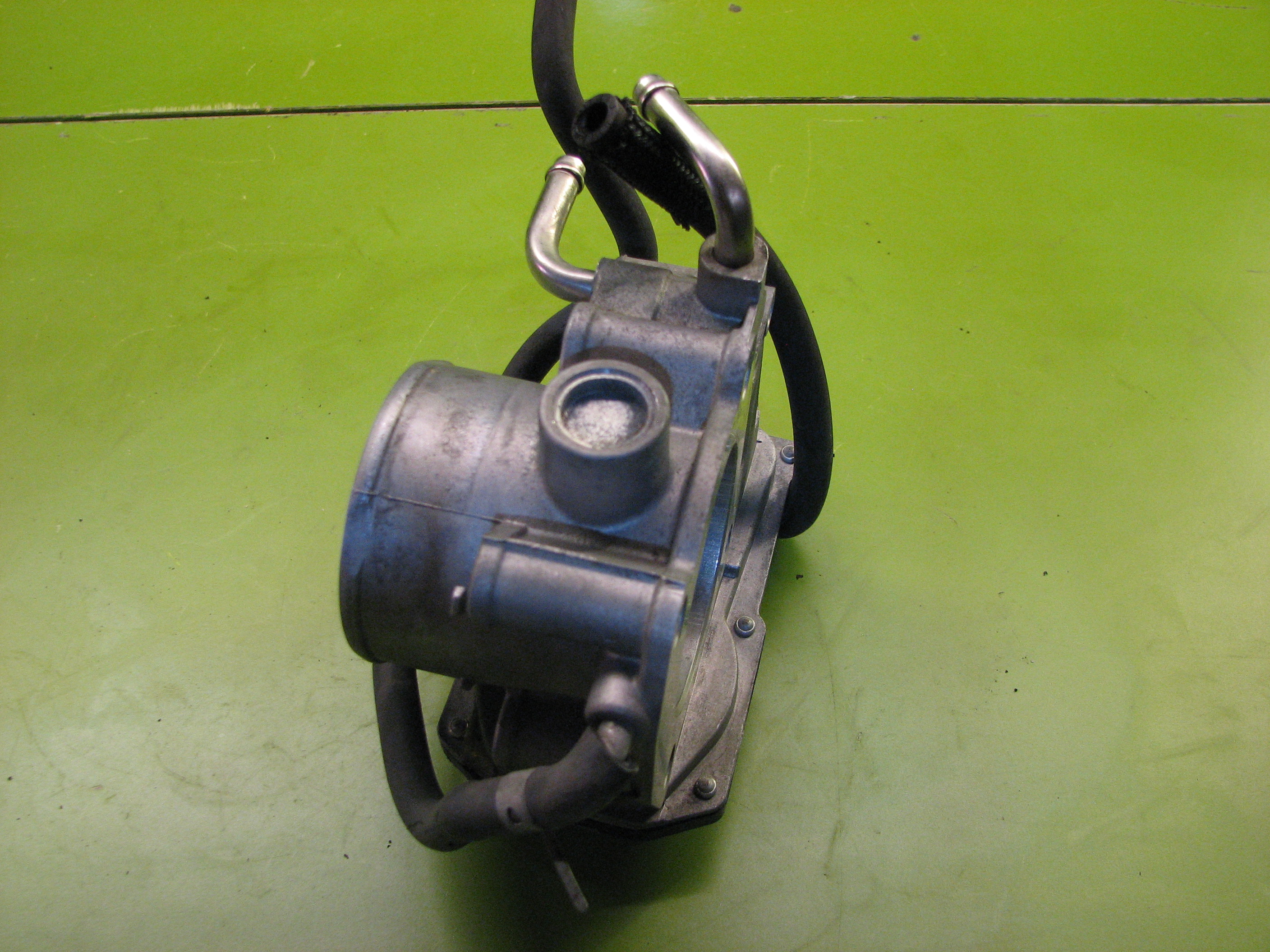 دریچه گاز کمری