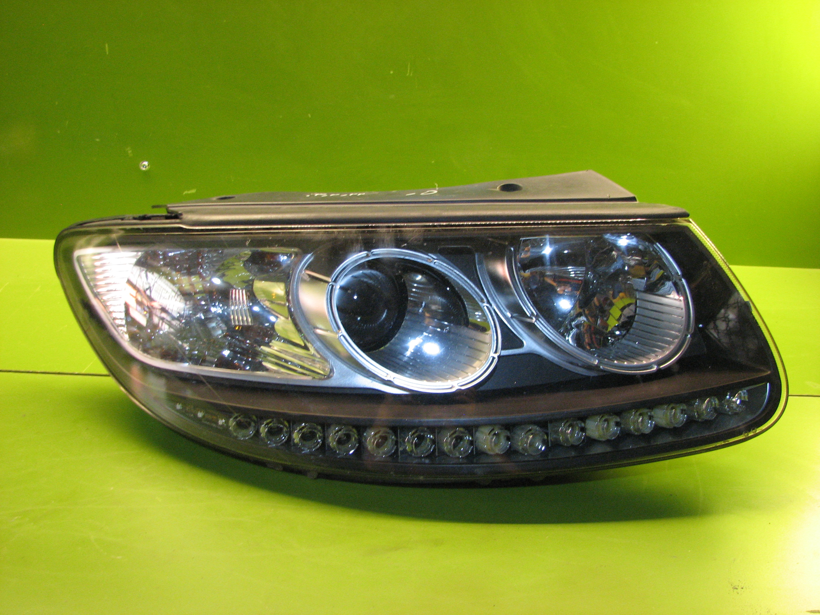 چراغ جلوی سانتافه راست 2006-2012