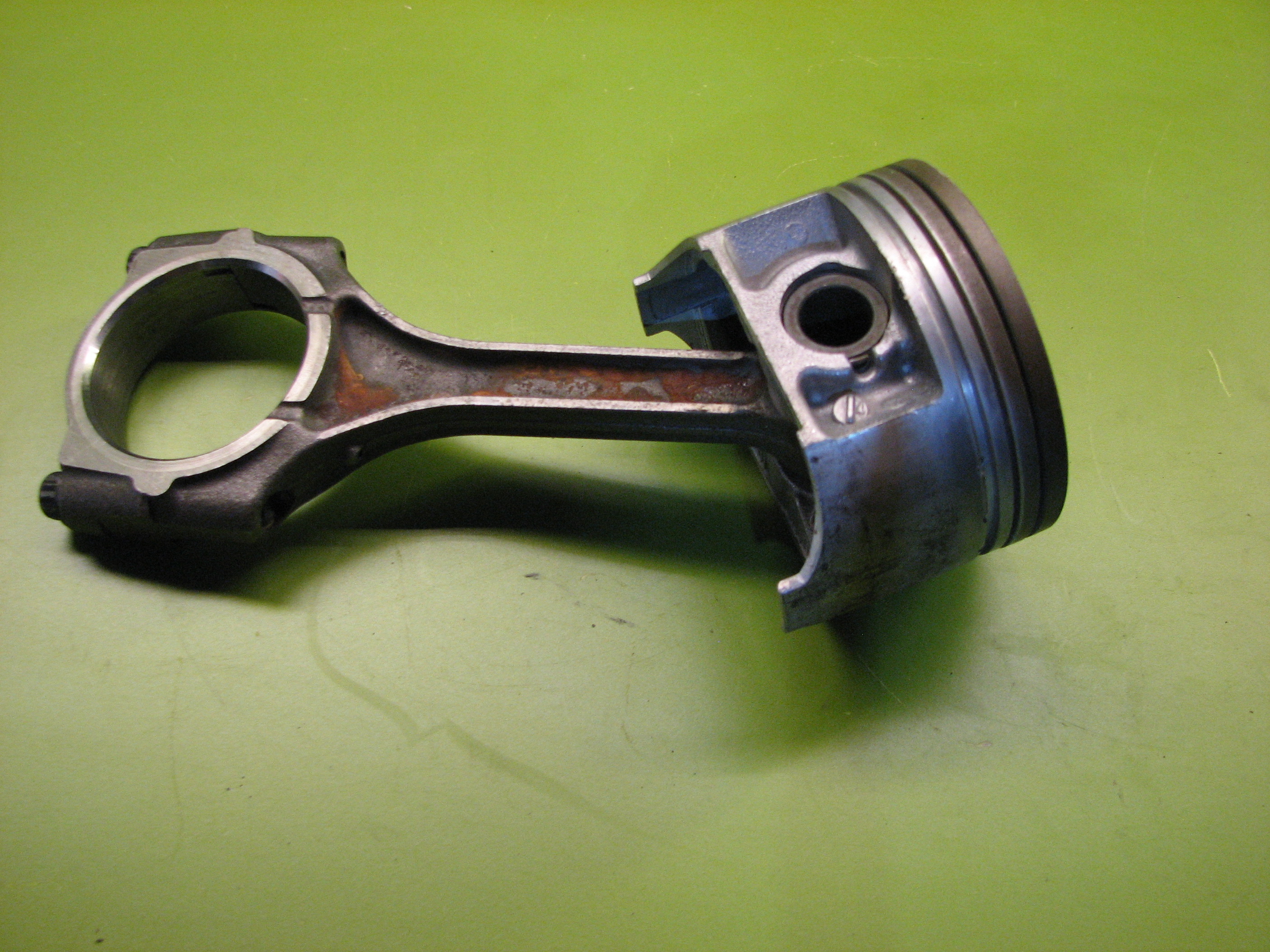 شاتون و پیستون ویتارا 2000