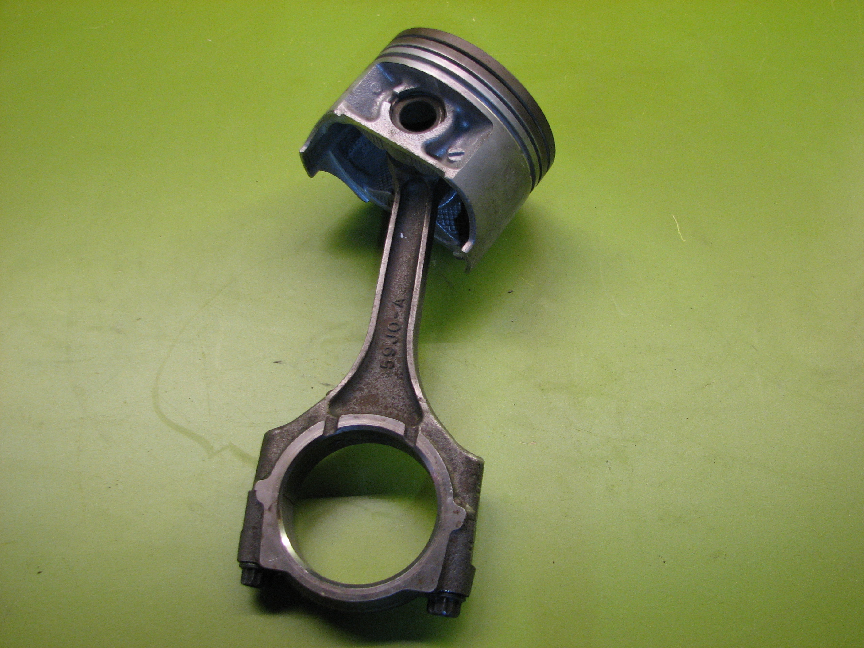 شاتون و پیستون ویتارا 2000