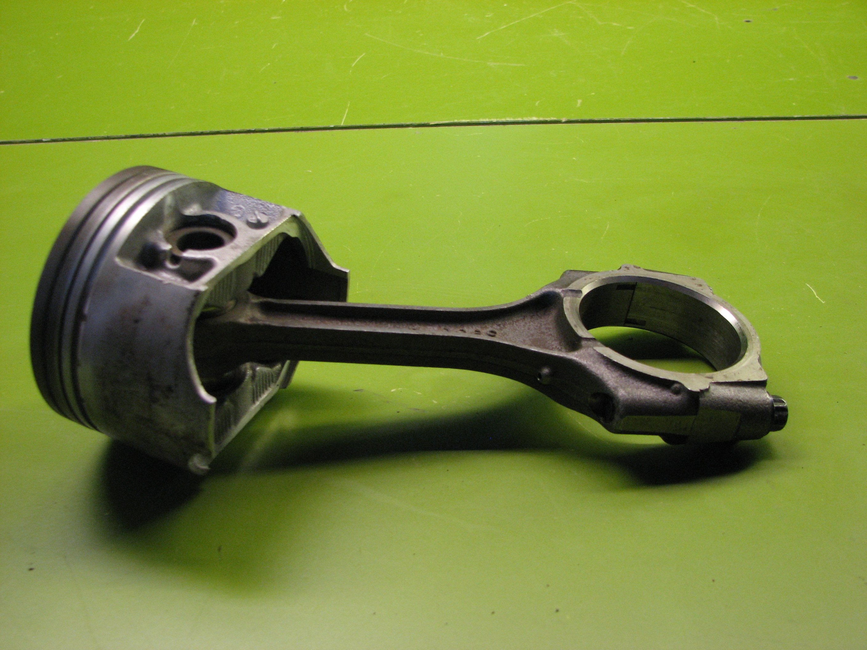 شاتون و پیستون ویتارا 2000