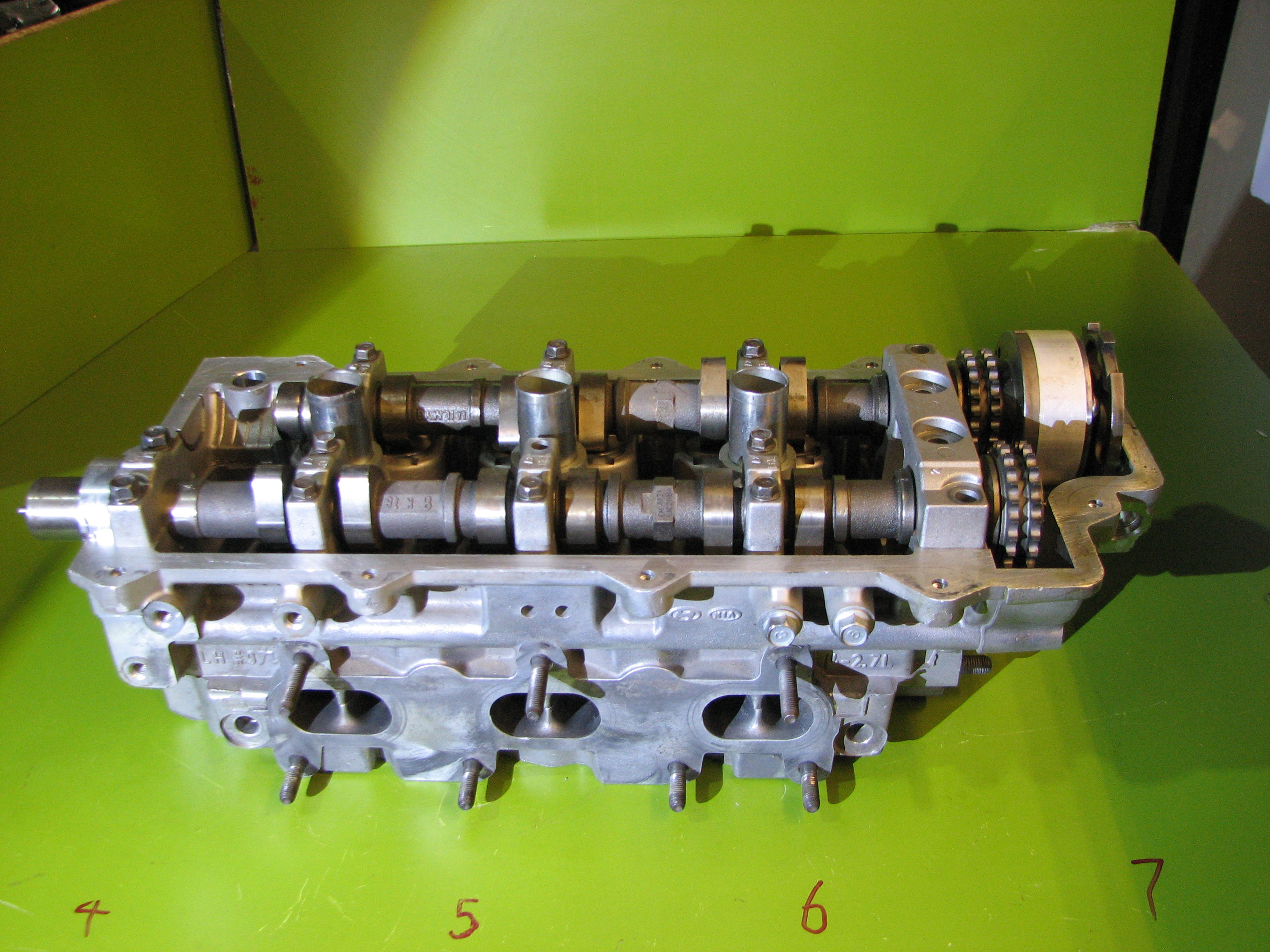 سر سیلندر سانتافه 2/7 - چپ - N7