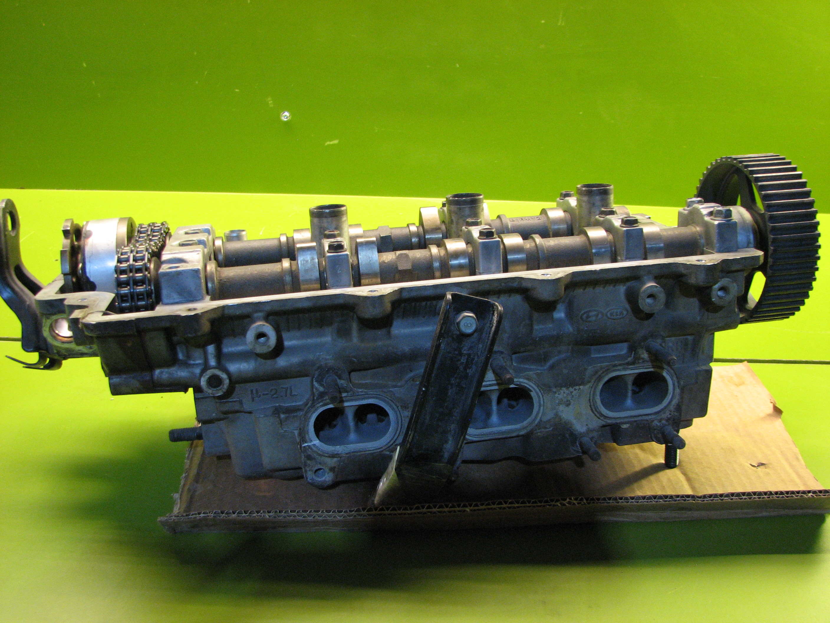 سر سیلندر سانتافه 2/7 - راست - N6