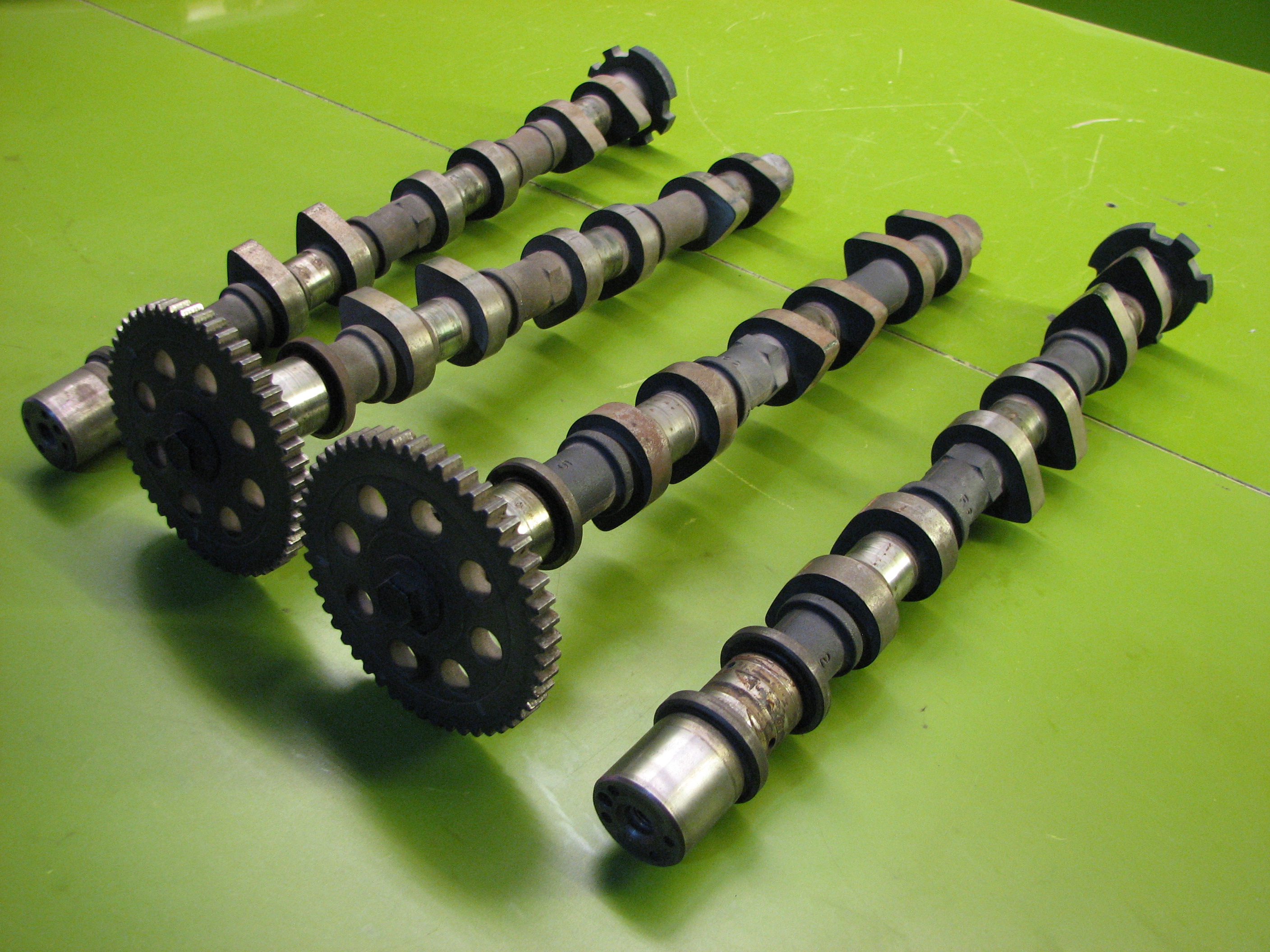 میل سوپاپ آزرا