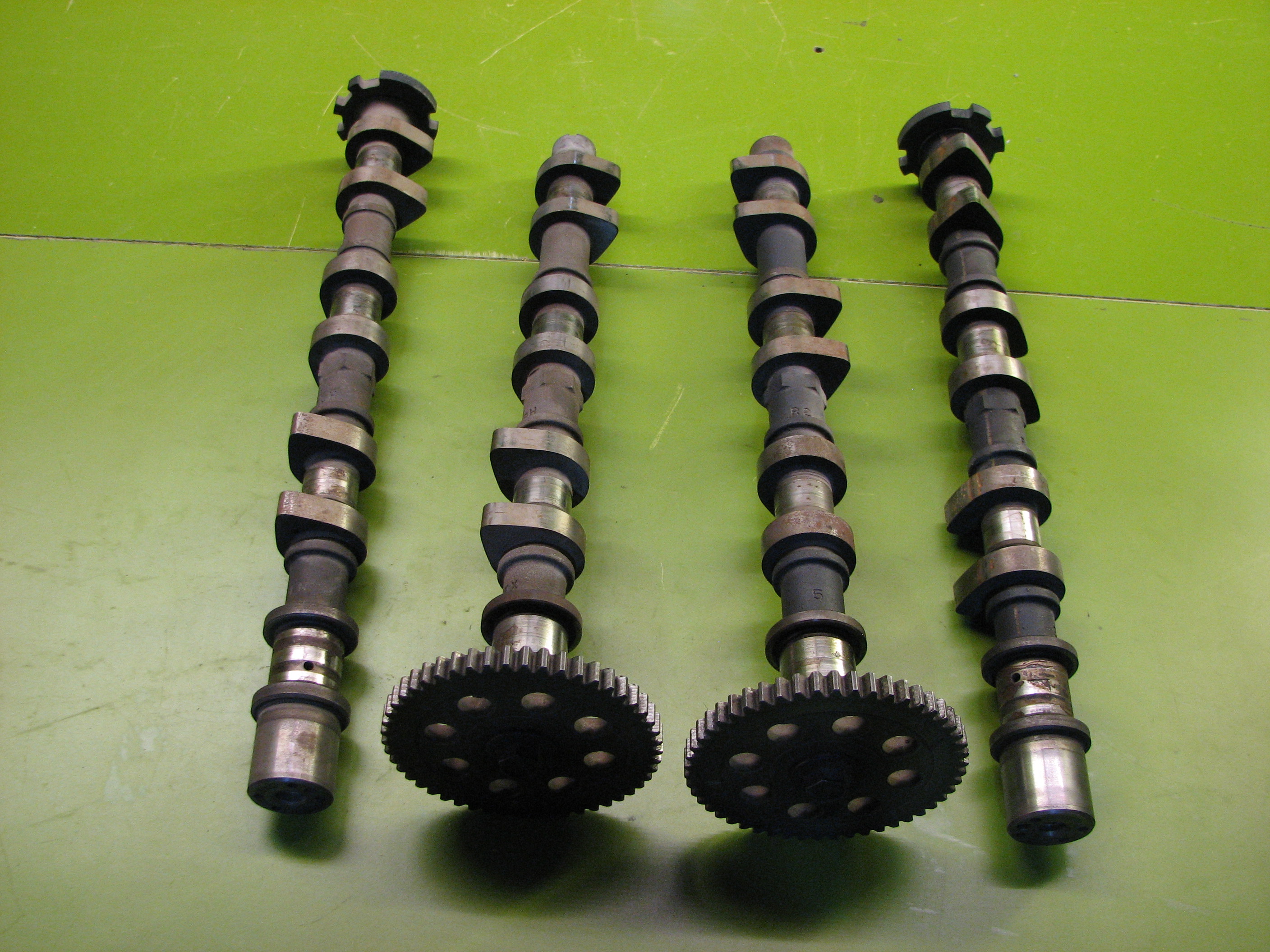 میل سوپاپ آزرا